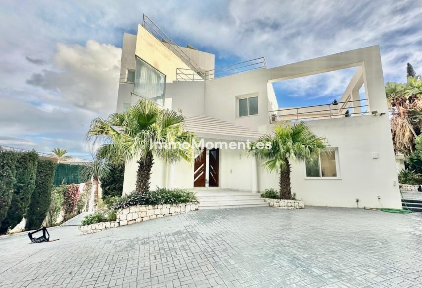 Resale - Villa - Benahavís - Benahavís Centro