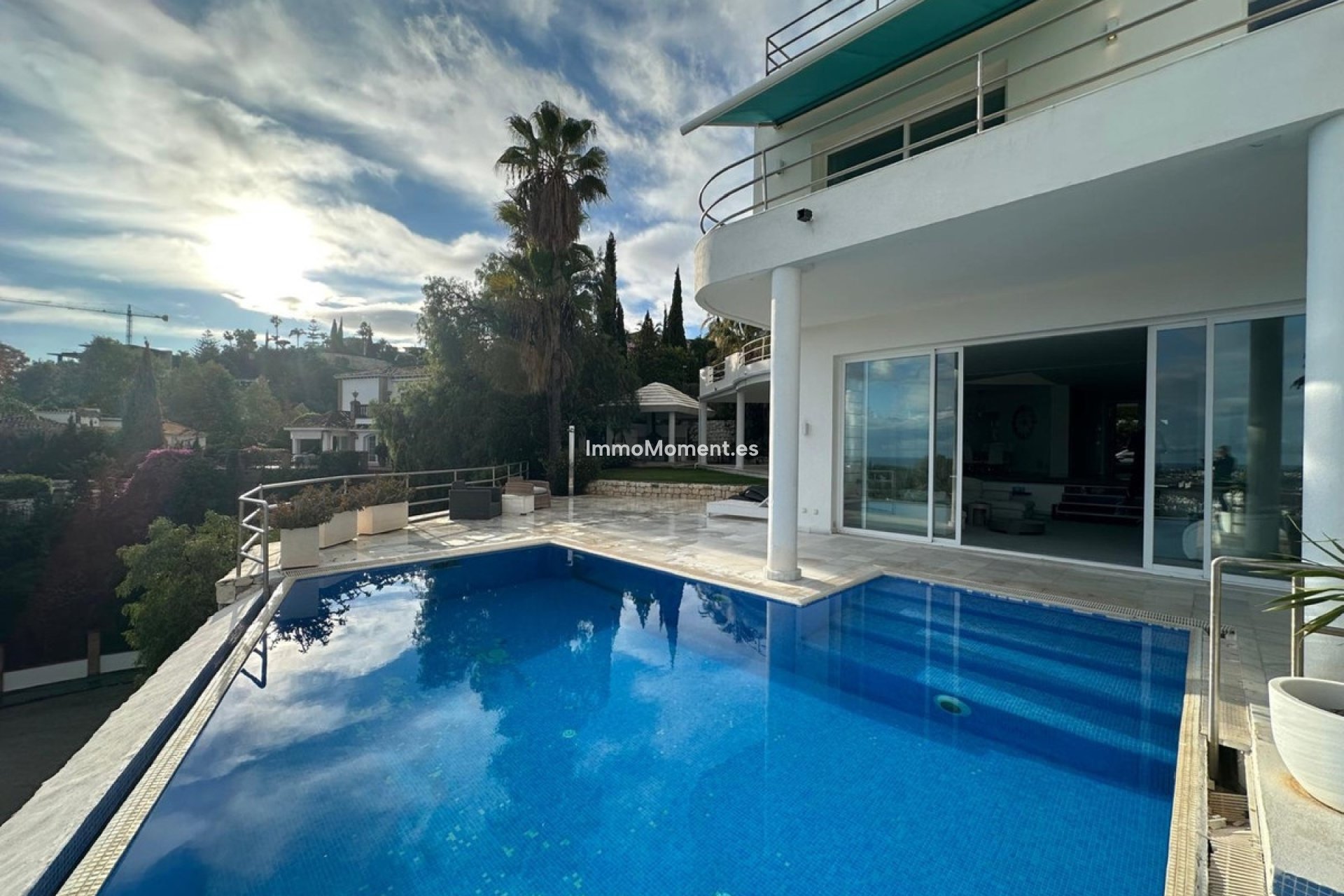 Resale - Villa - Benahavís - Benahavís Centro