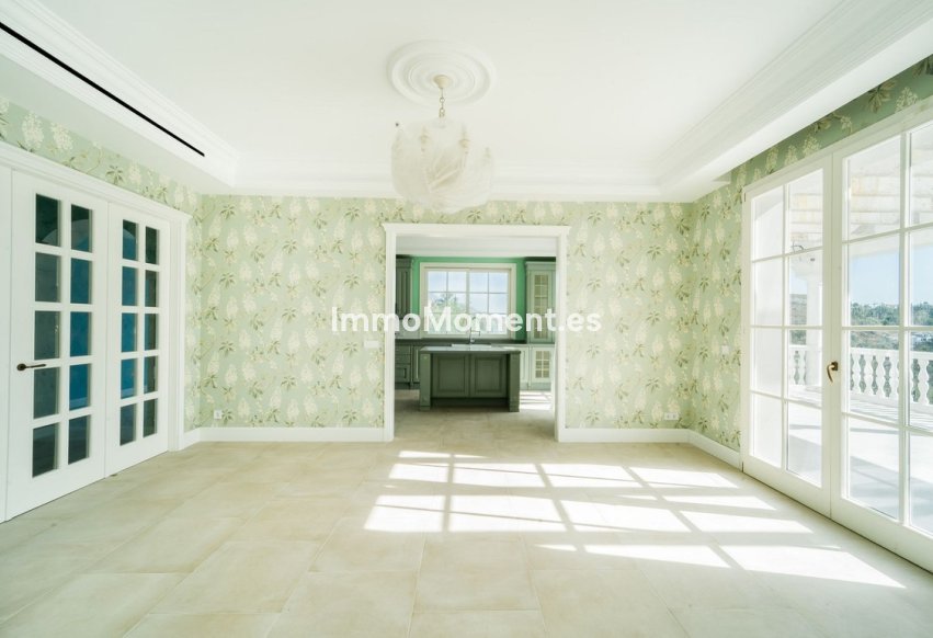 Resale - Villa - Benahavís - Benahavís Centro