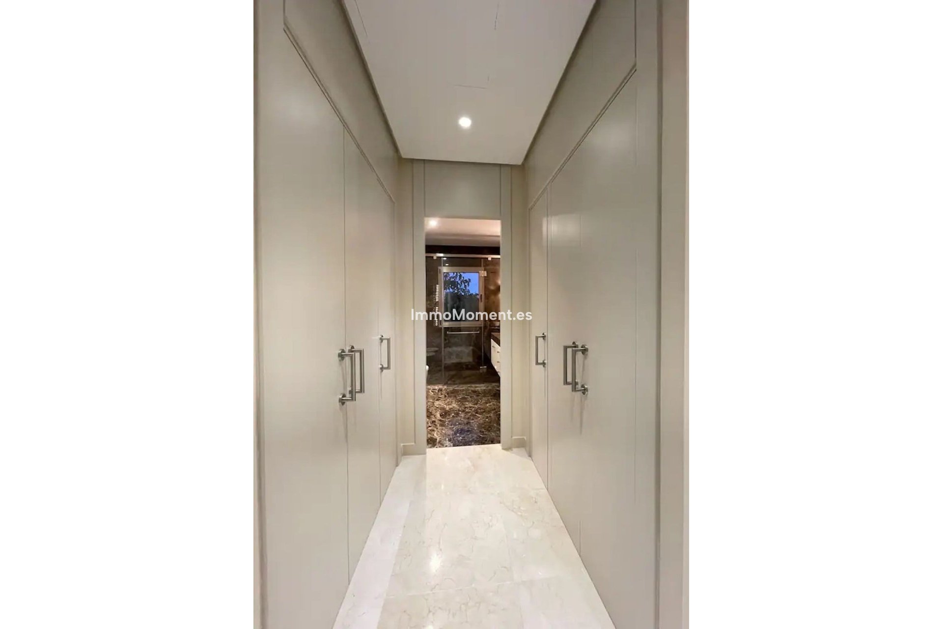 Resale - Villa - Benahavís - Benahavís Centro