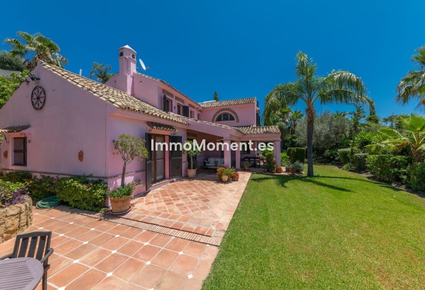 Resale - Villa - Benahavís - Benahavís Centro