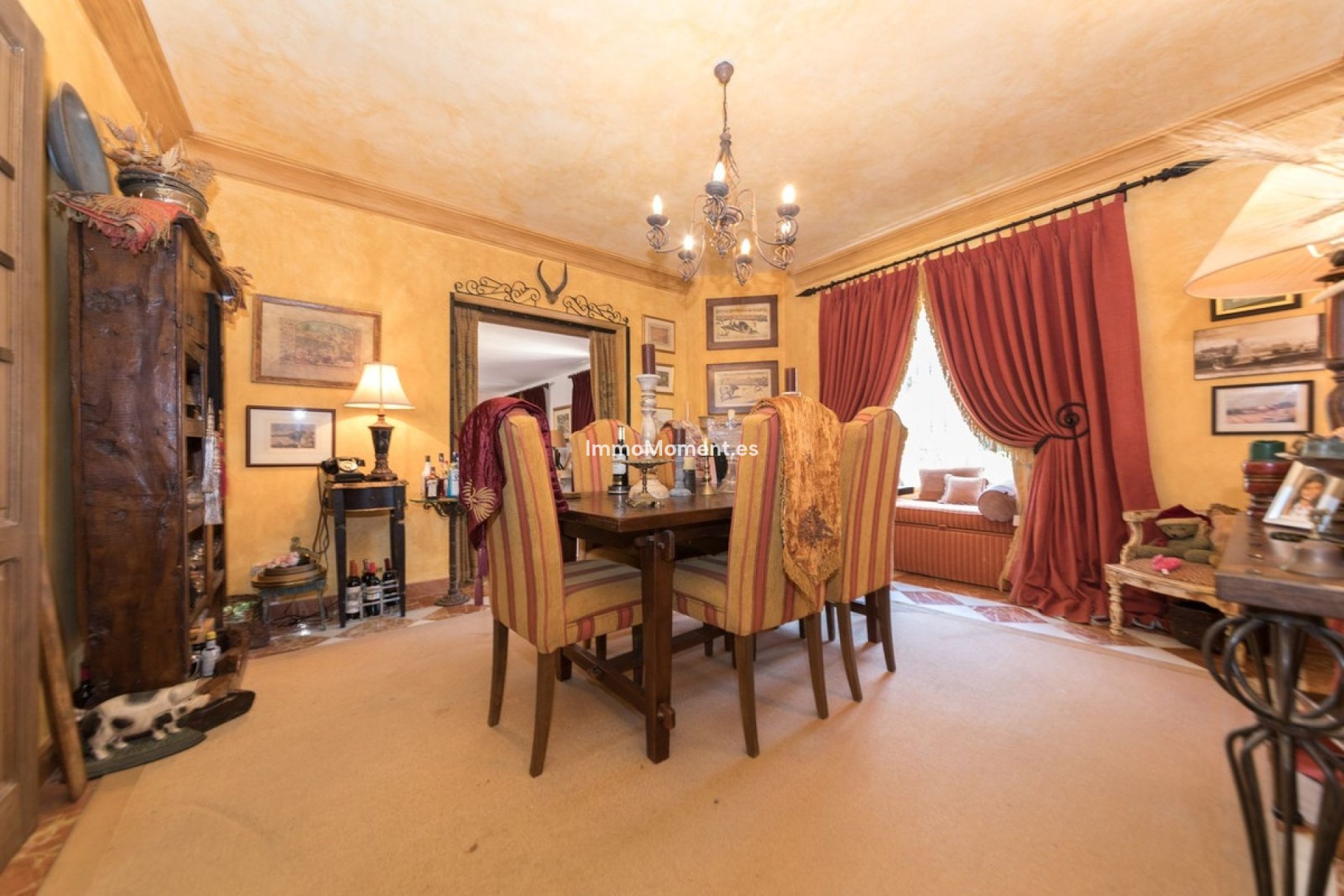 Resale - Villa - Benahavís - Benahavís Centro