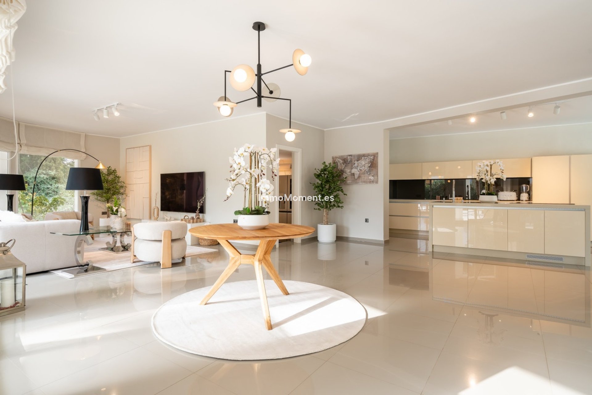 Resale - Villa - Benahavís - Benahavís Centro