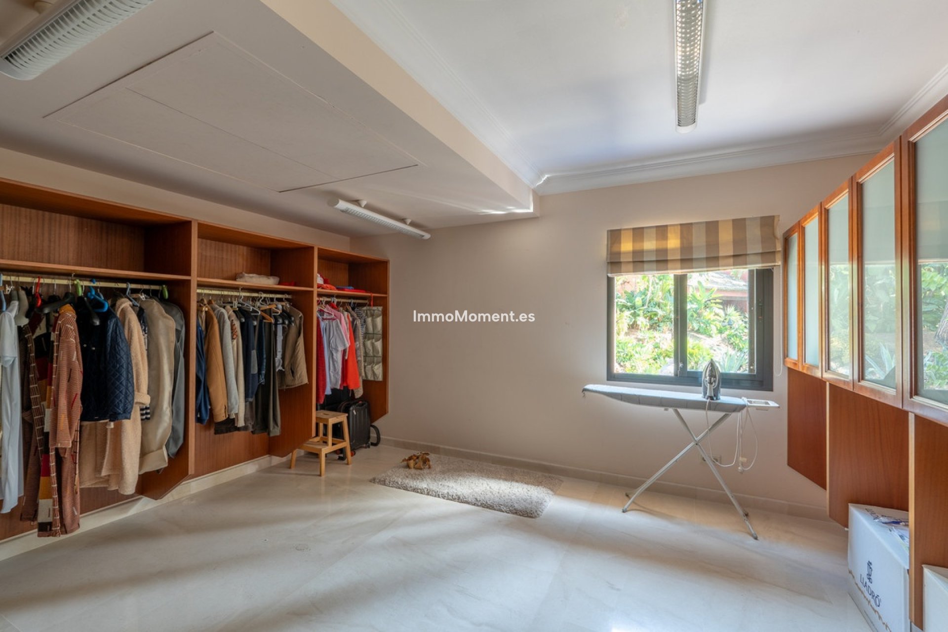 Resale - Villa - Benahavís - Benahavís Centro