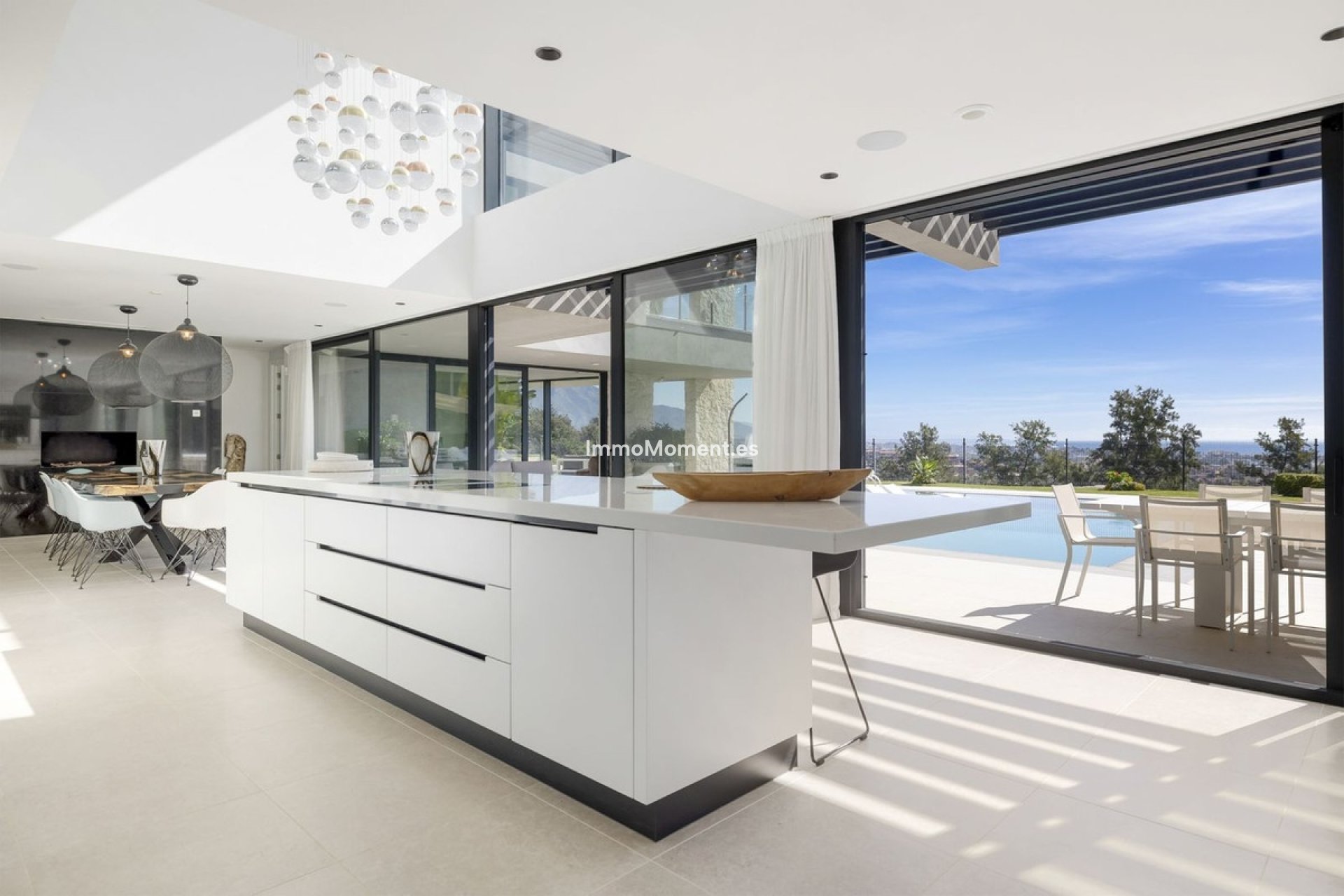 Resale - Villa - Benahavís - Benahavís Centro