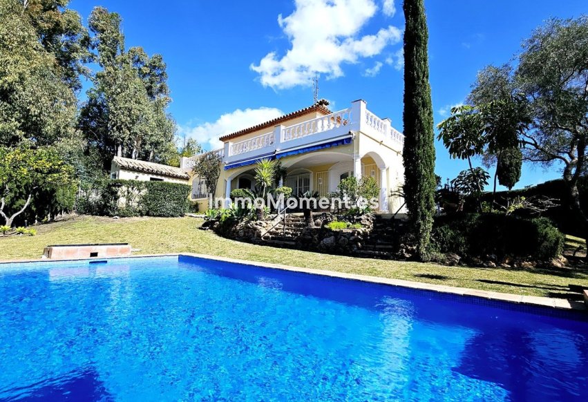 Resale - Villa - Benahavís - Benahavís Centro