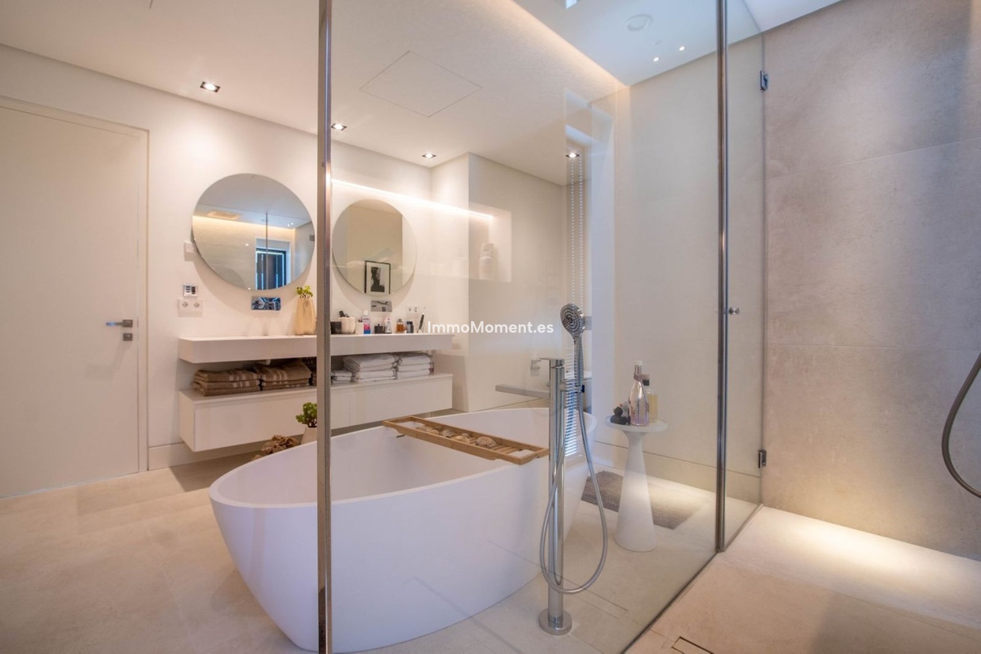 Resale - Villa - Benahavís - Benahavís Centro