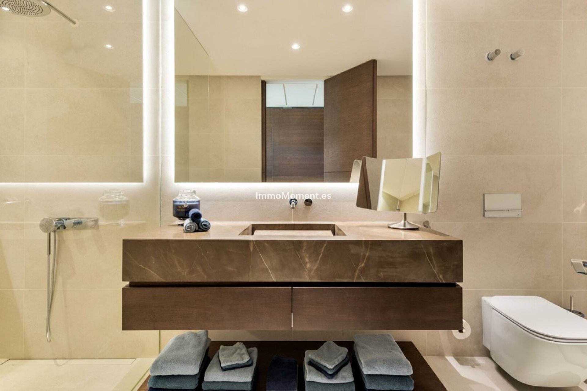 Resale - Villa - Benahavís - Benahavís Centro