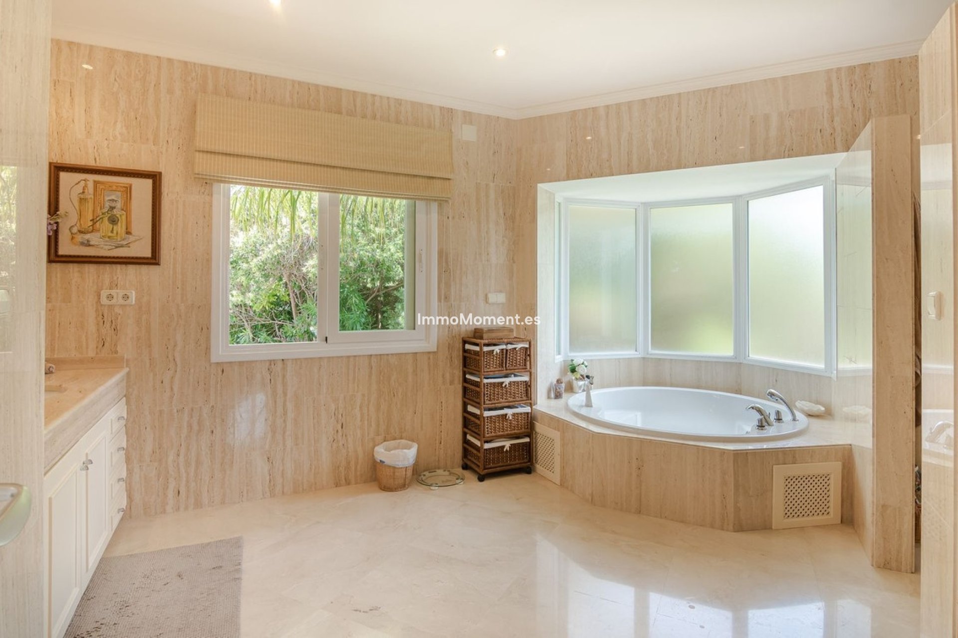 Resale - Villa - Benahavís - Benahavís Centro