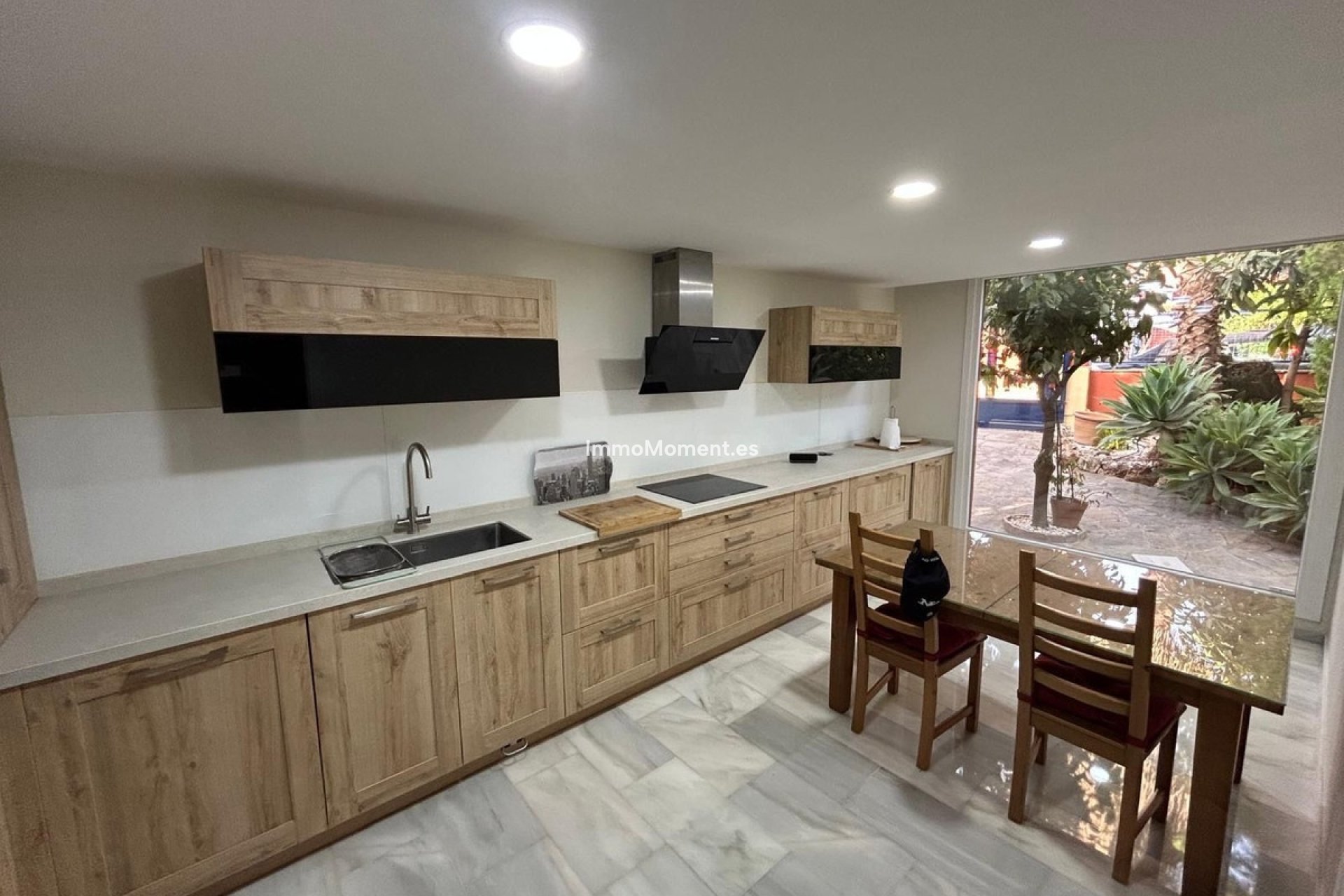 Resale - Villa - Benahavís - Benahavís Centro