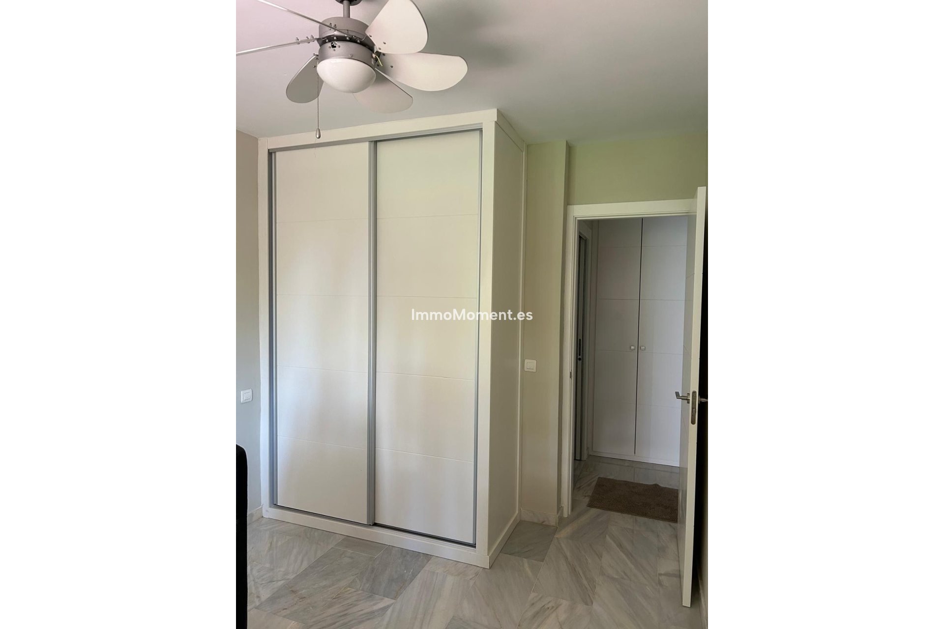 Resale - Villa - Benahavís - Benahavís Centro