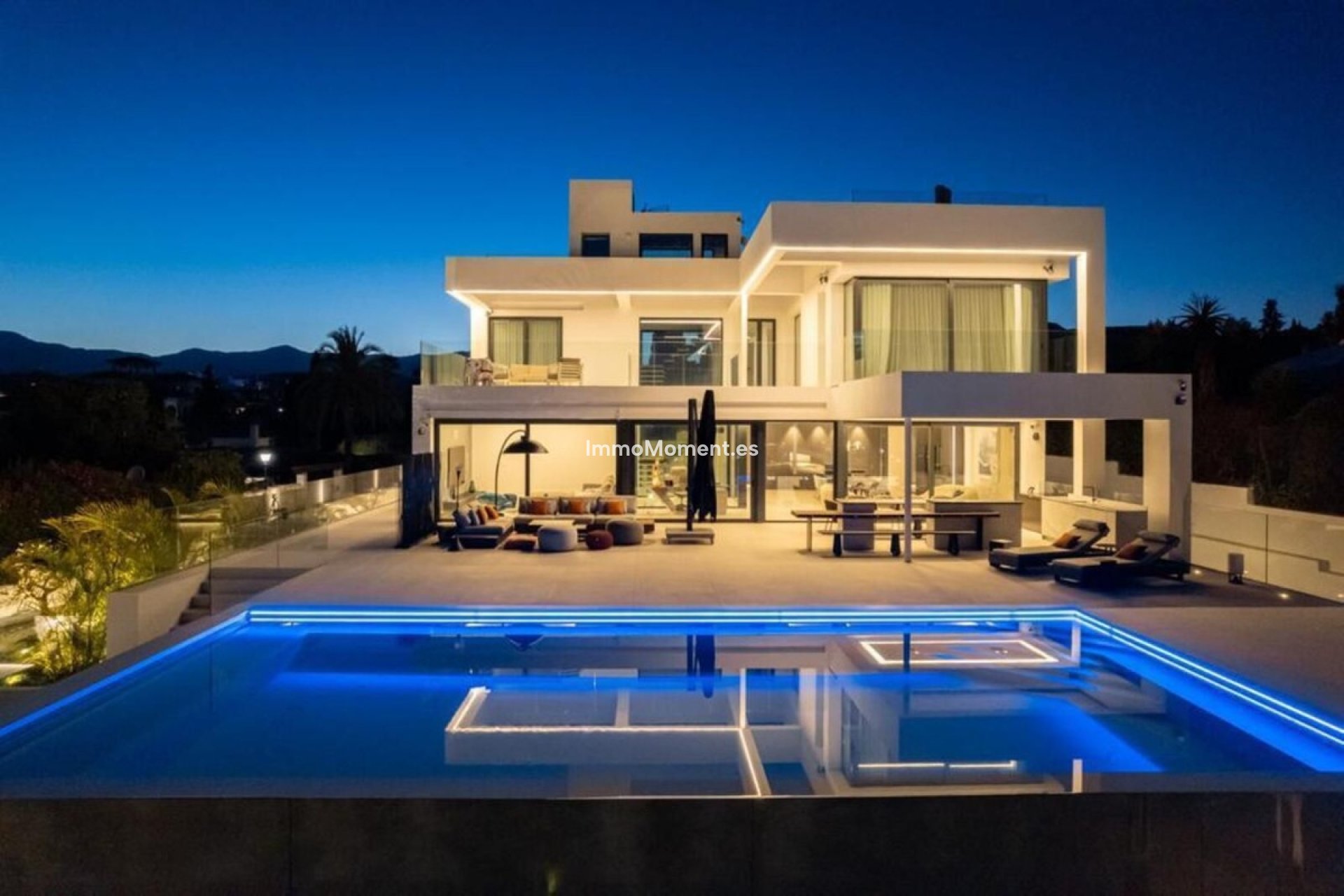 Resale - Villa - Benahavís - Benahavís Centro