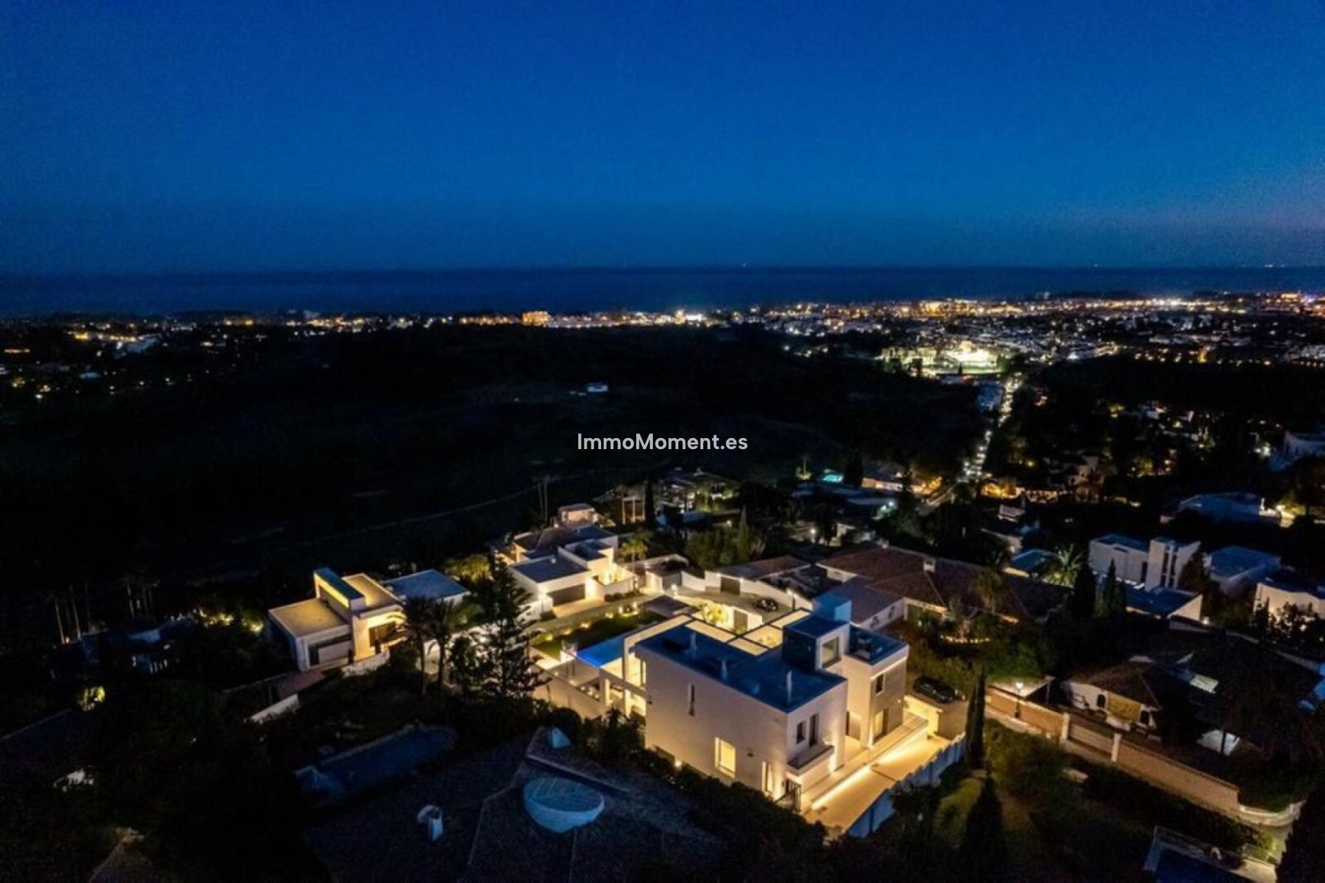 Resale - Villa - Benahavís - Benahavís Centro