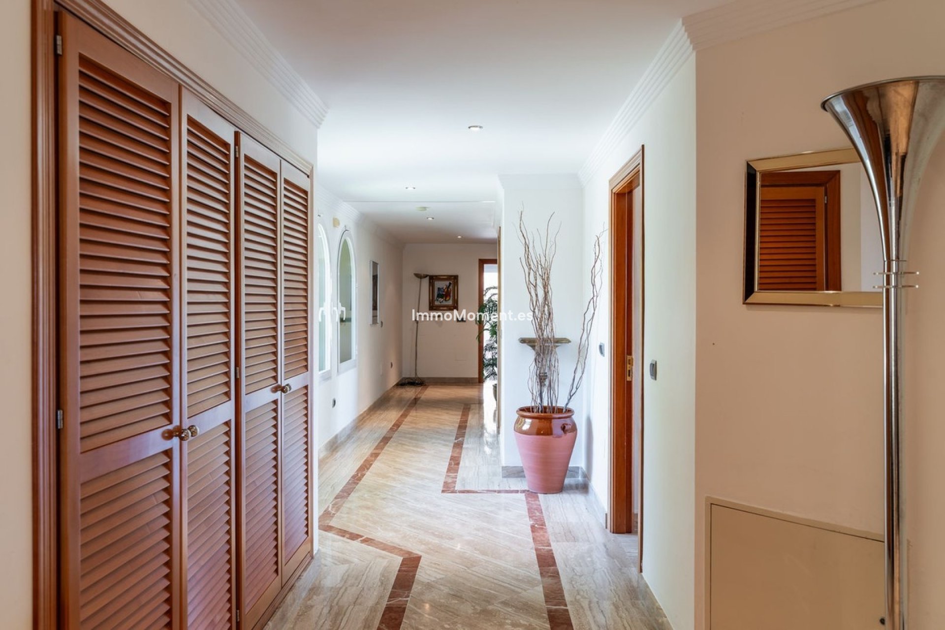 Resale - Villa - Benahavís - Benahavís Centro