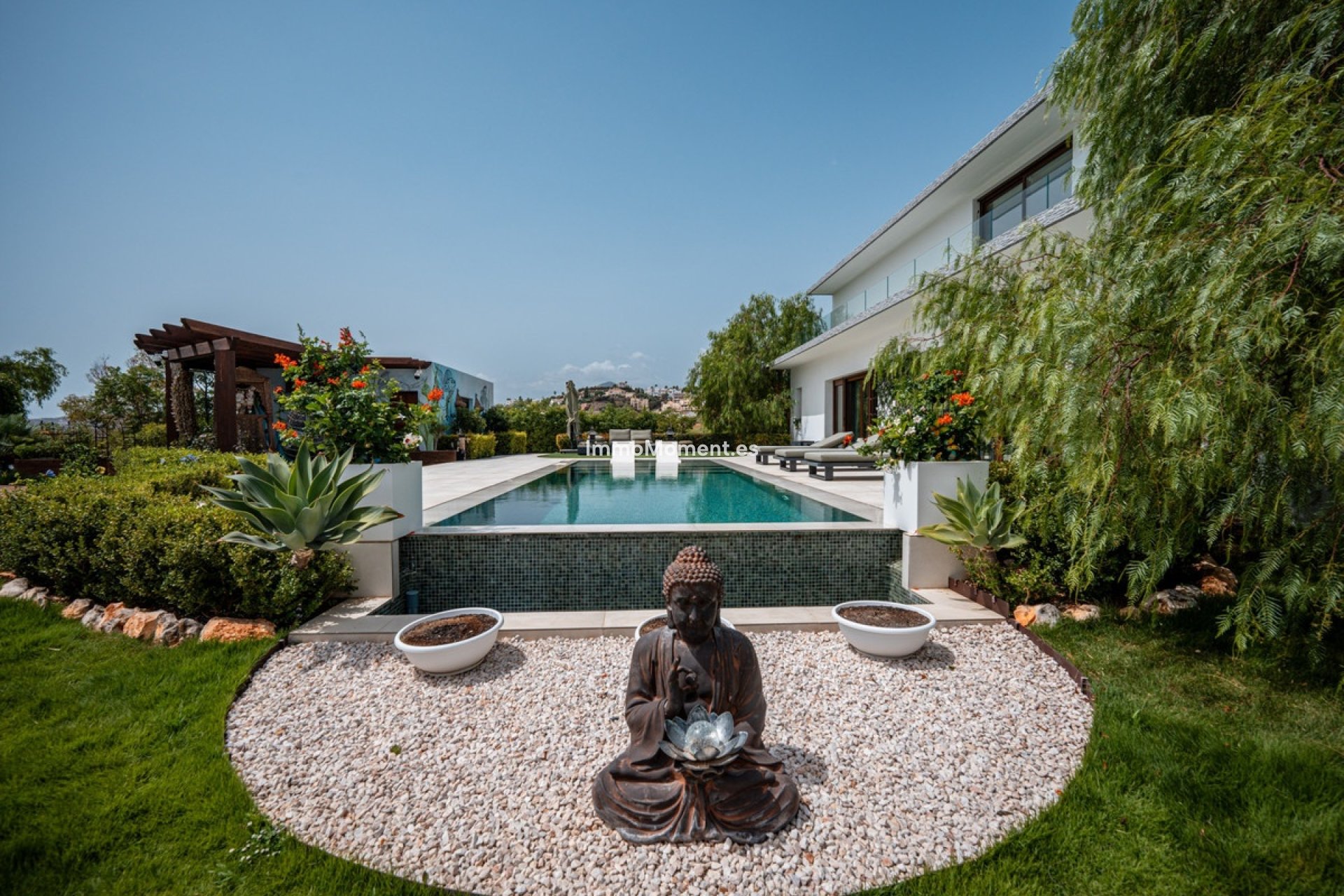 Resale - Villa - Benahavís - Benahavís Centro