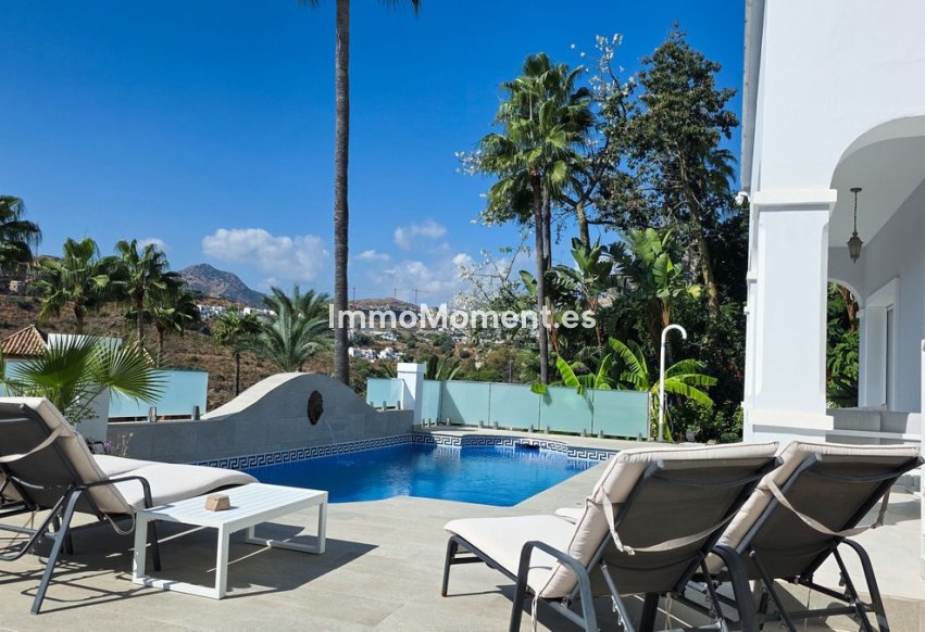 Resale - Villa - Benahavís - Benahavís Centro