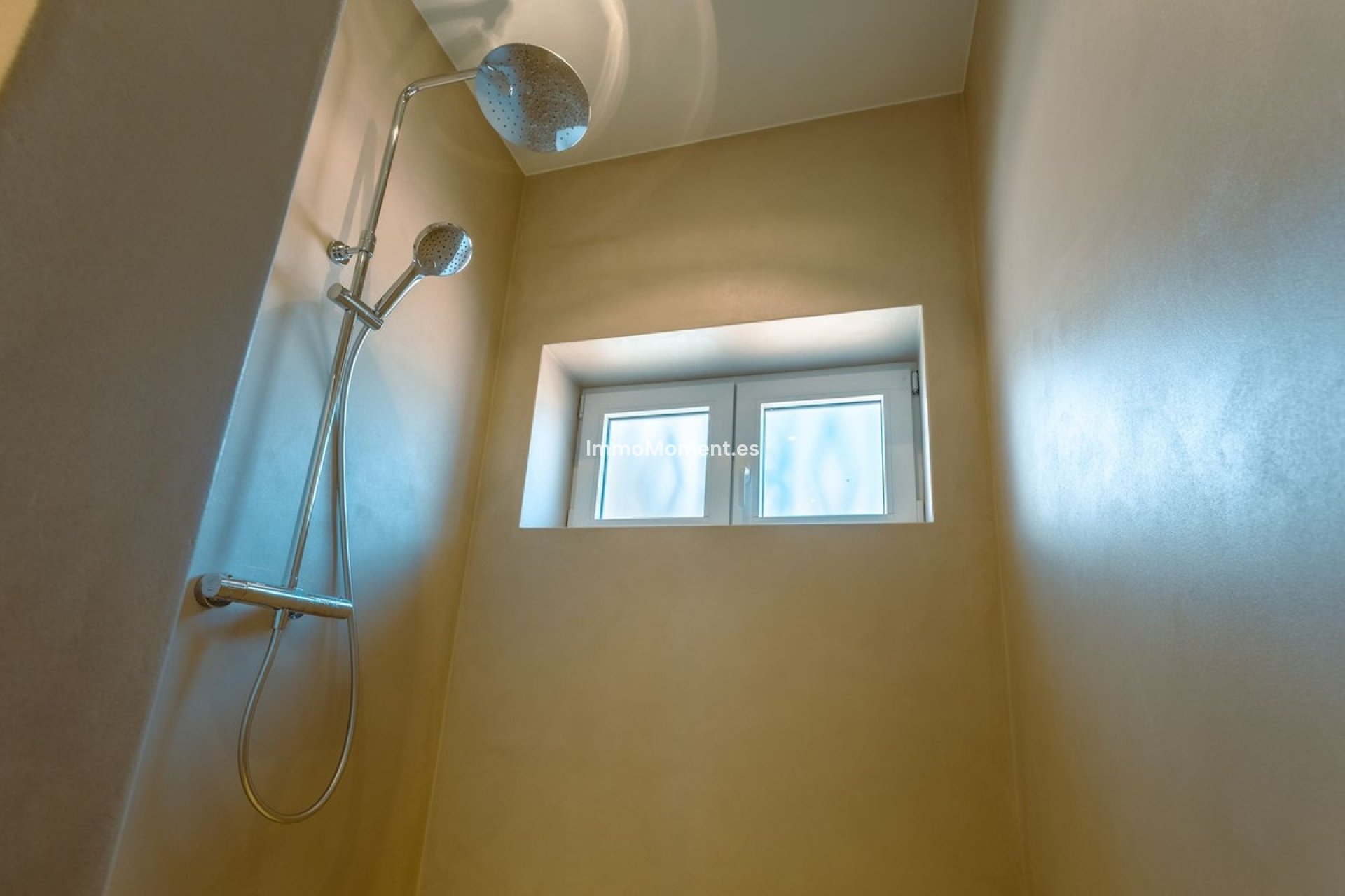 Resale - Villa - Benahavís - Benahavís Centro