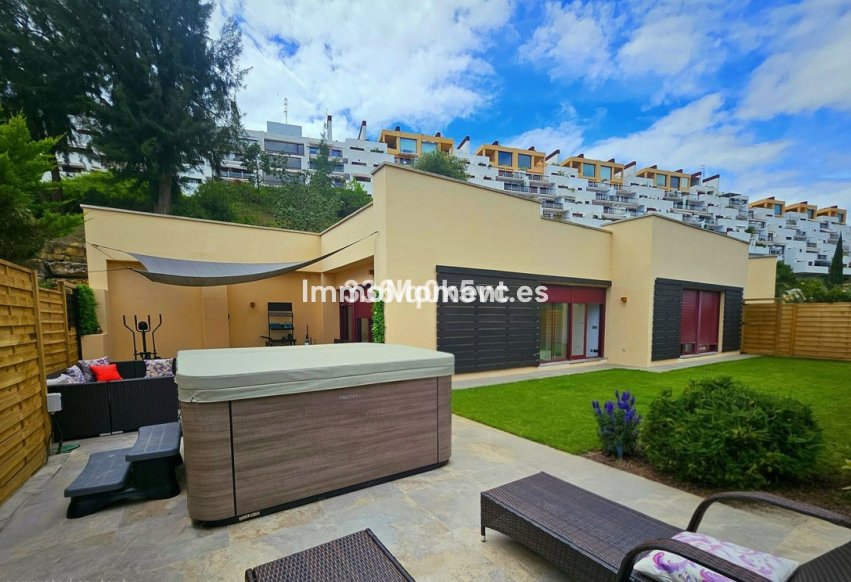 Resale - Villa - Benahavís - Benahavís Centro