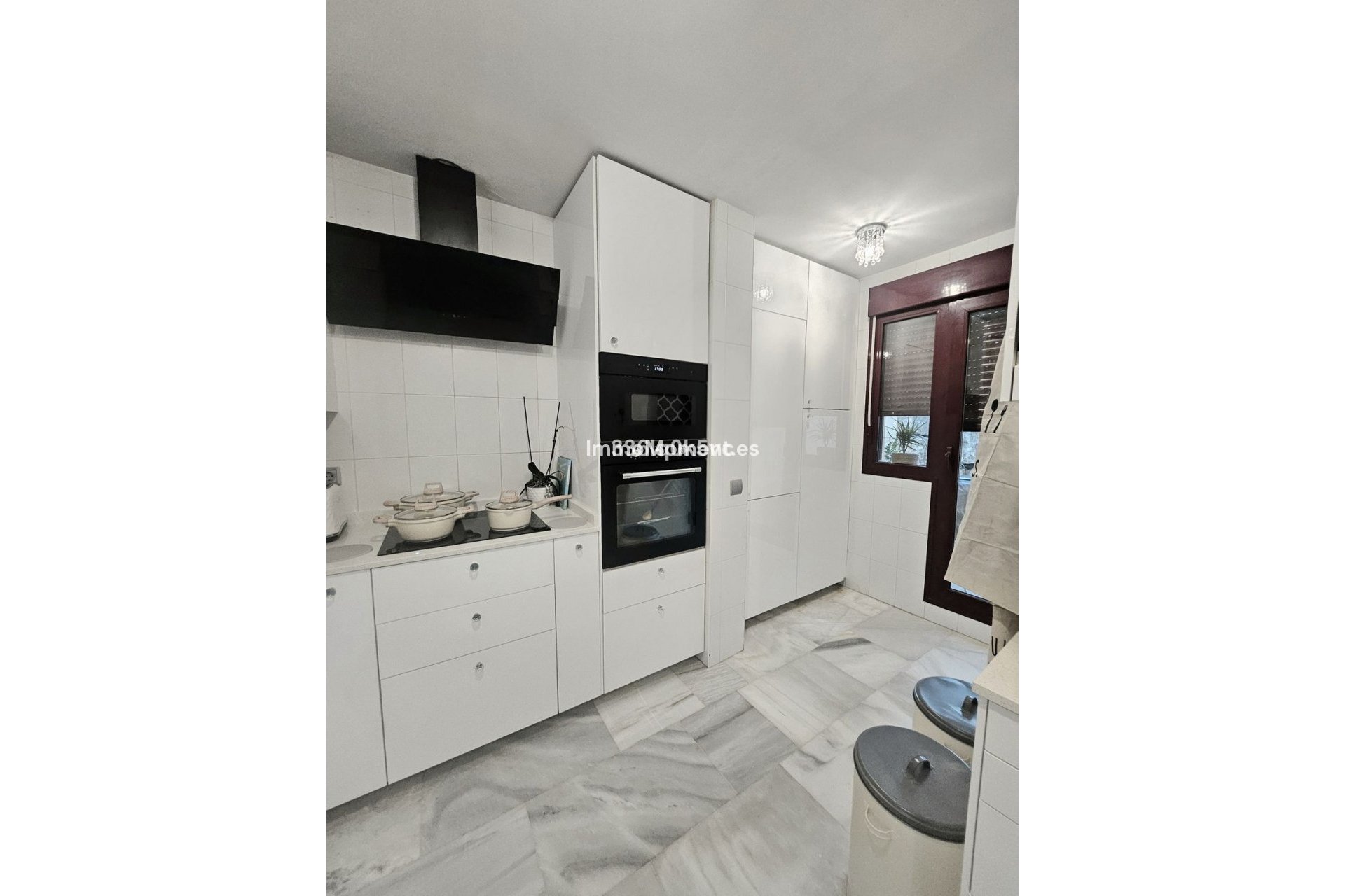 Resale - Villa - Benahavís - Benahavís Centro