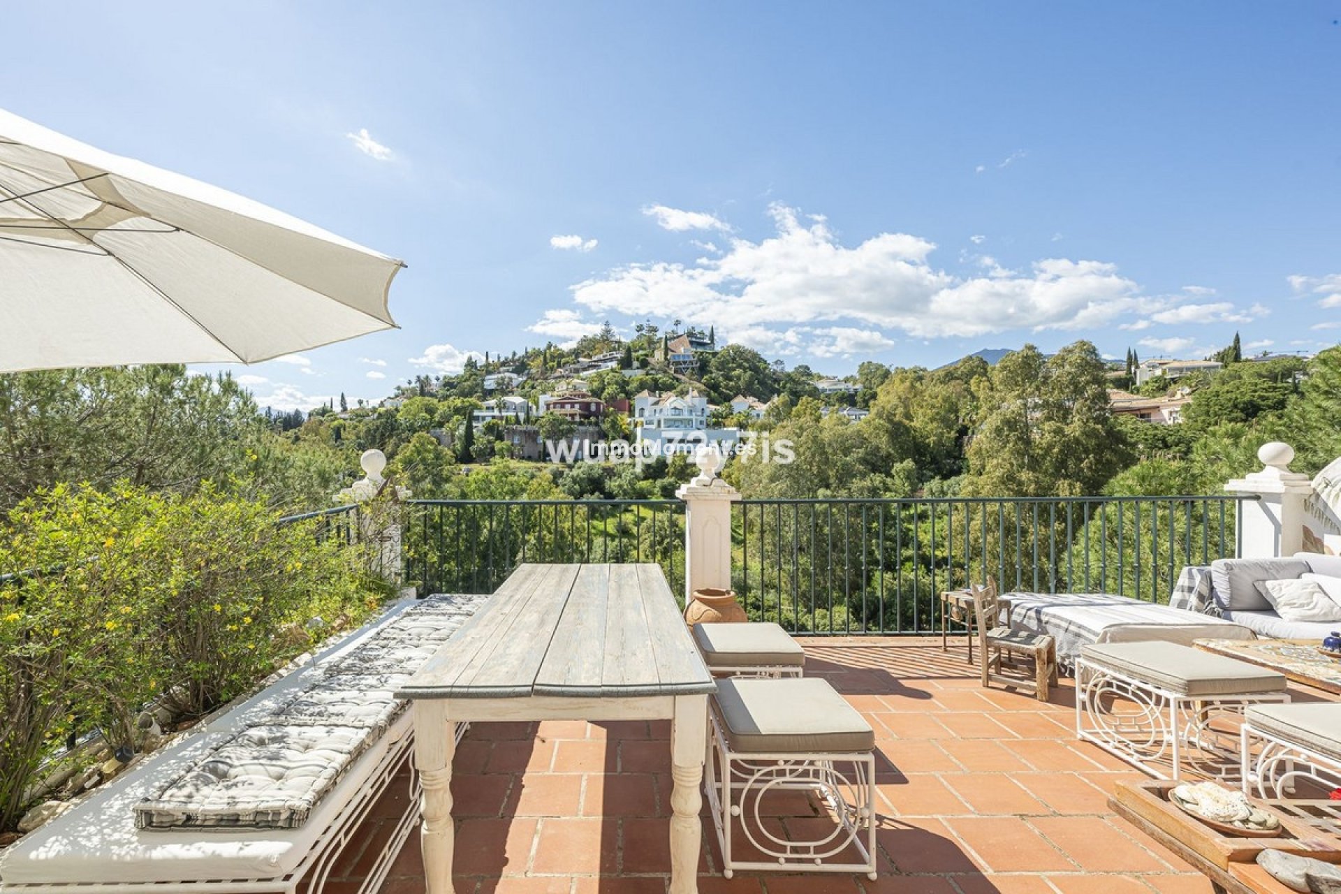 Resale - Villa - Benahavís - Benahavís Centro