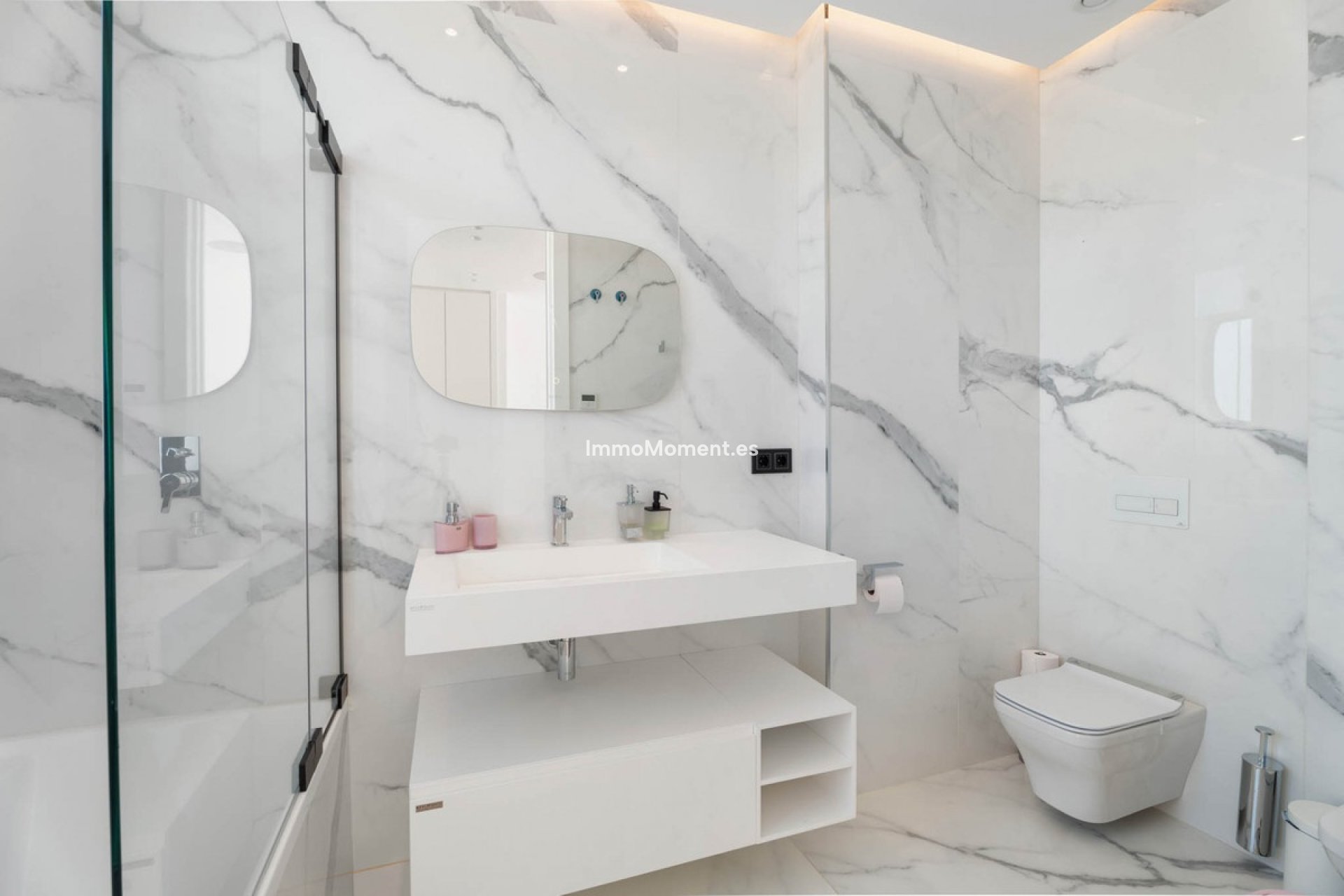 Resale - Villa - Benahavís - Benahavís Centro