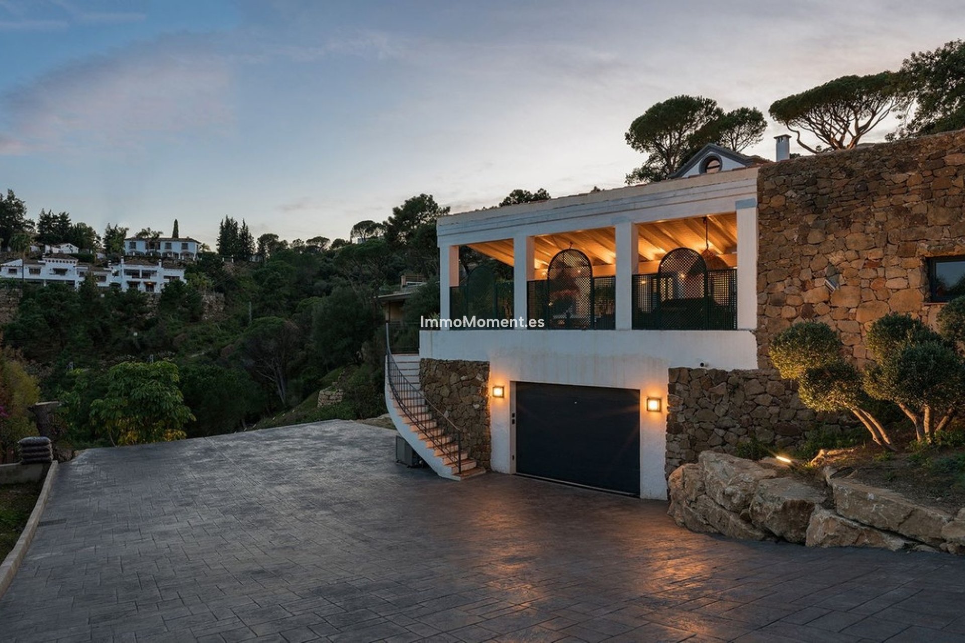 Resale - Villa - Benahavís - El Madroñal