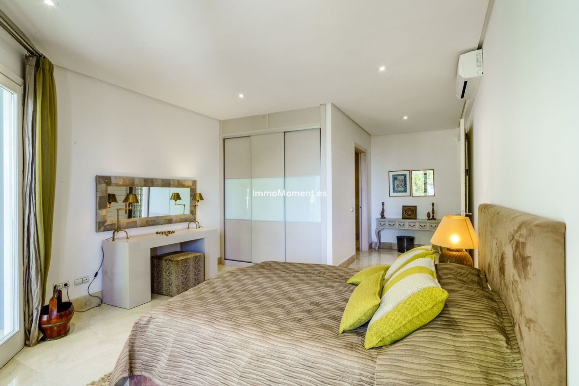 Resale - Villa - Benahavís - El Madroñal