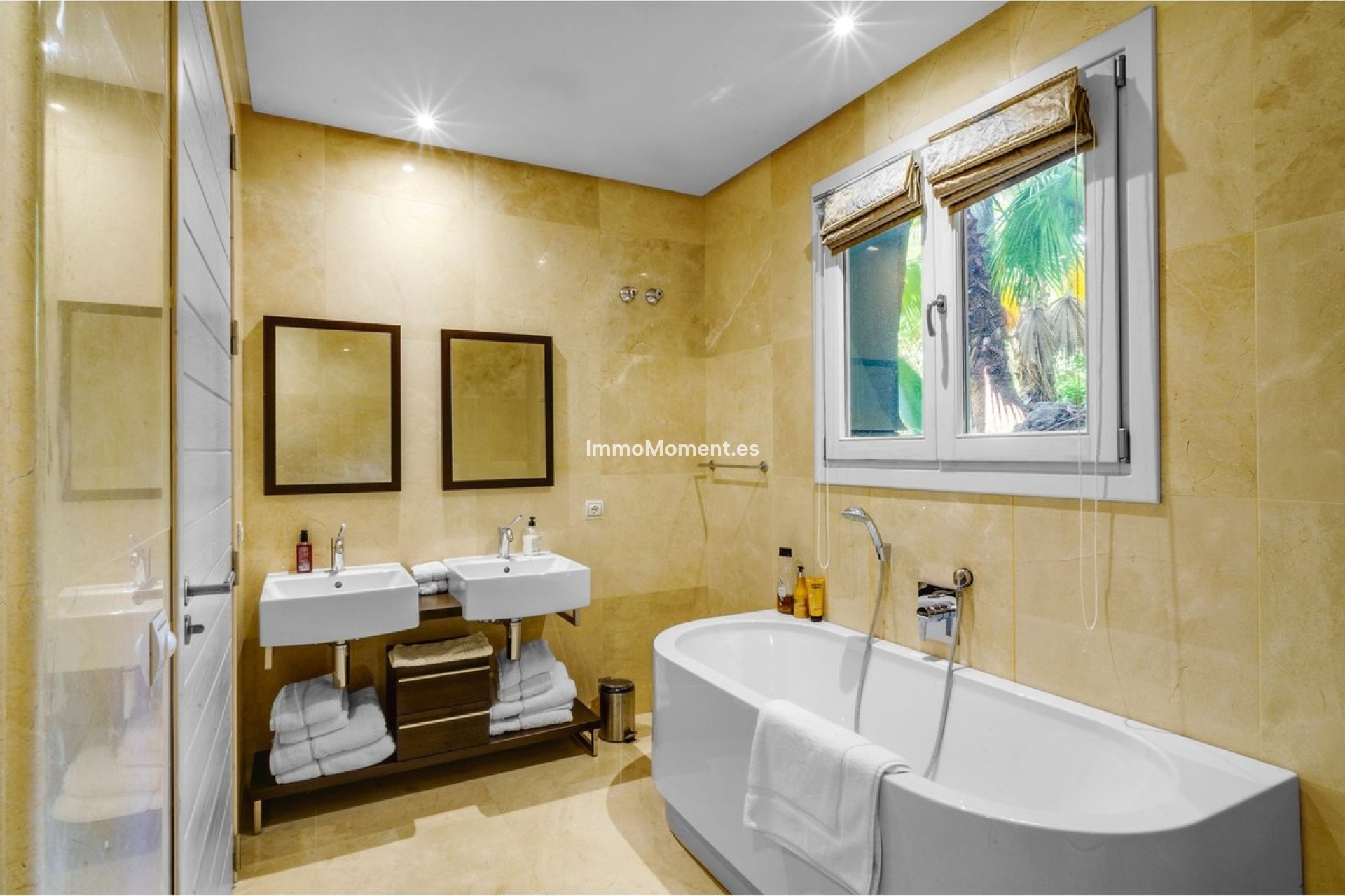 Resale - Villa - Benahavís - El Madroñal