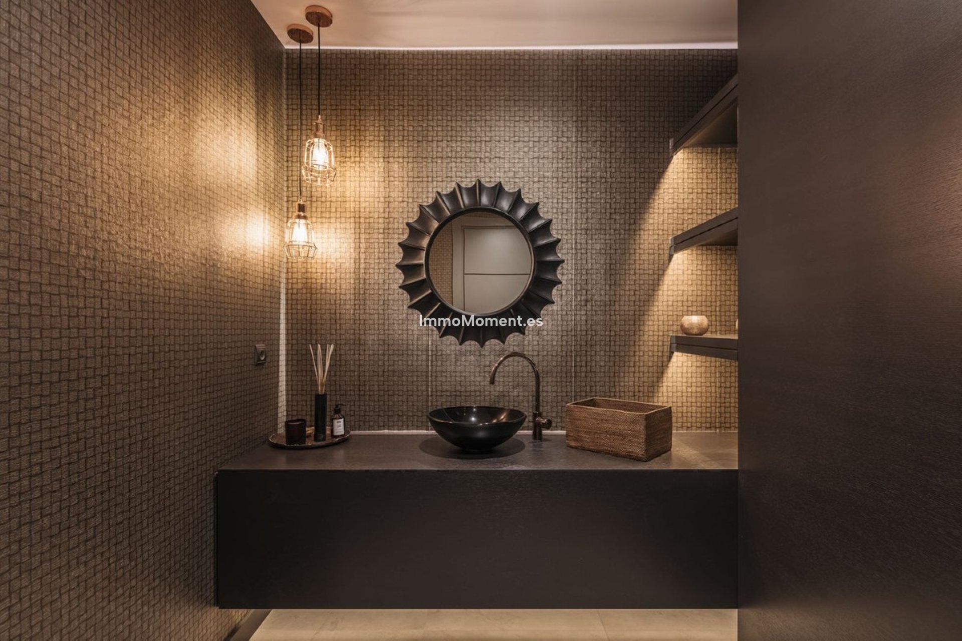 Resale - Villa - Benahavís - El Madroñal