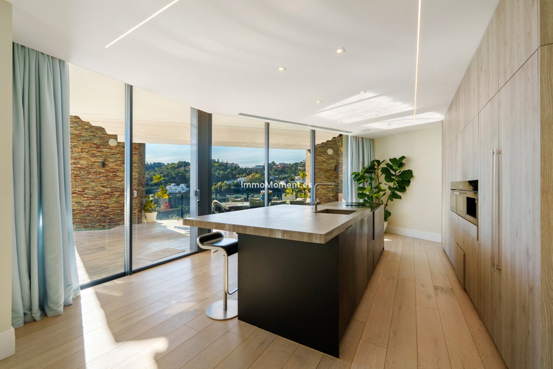 Resale - Villa - Benahavís - El Madroñal