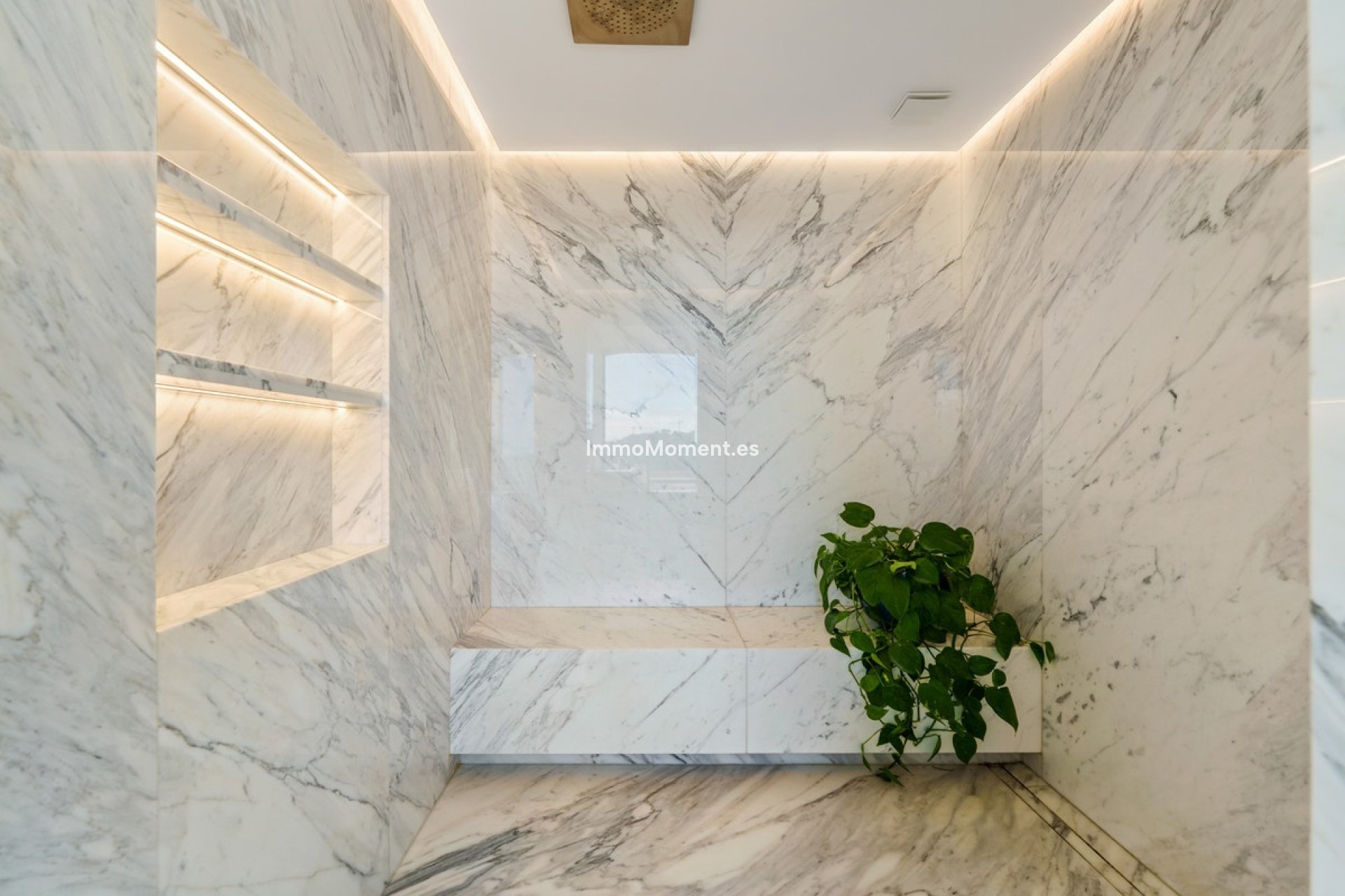 Resale - Villa - Benahavís - El Madroñal