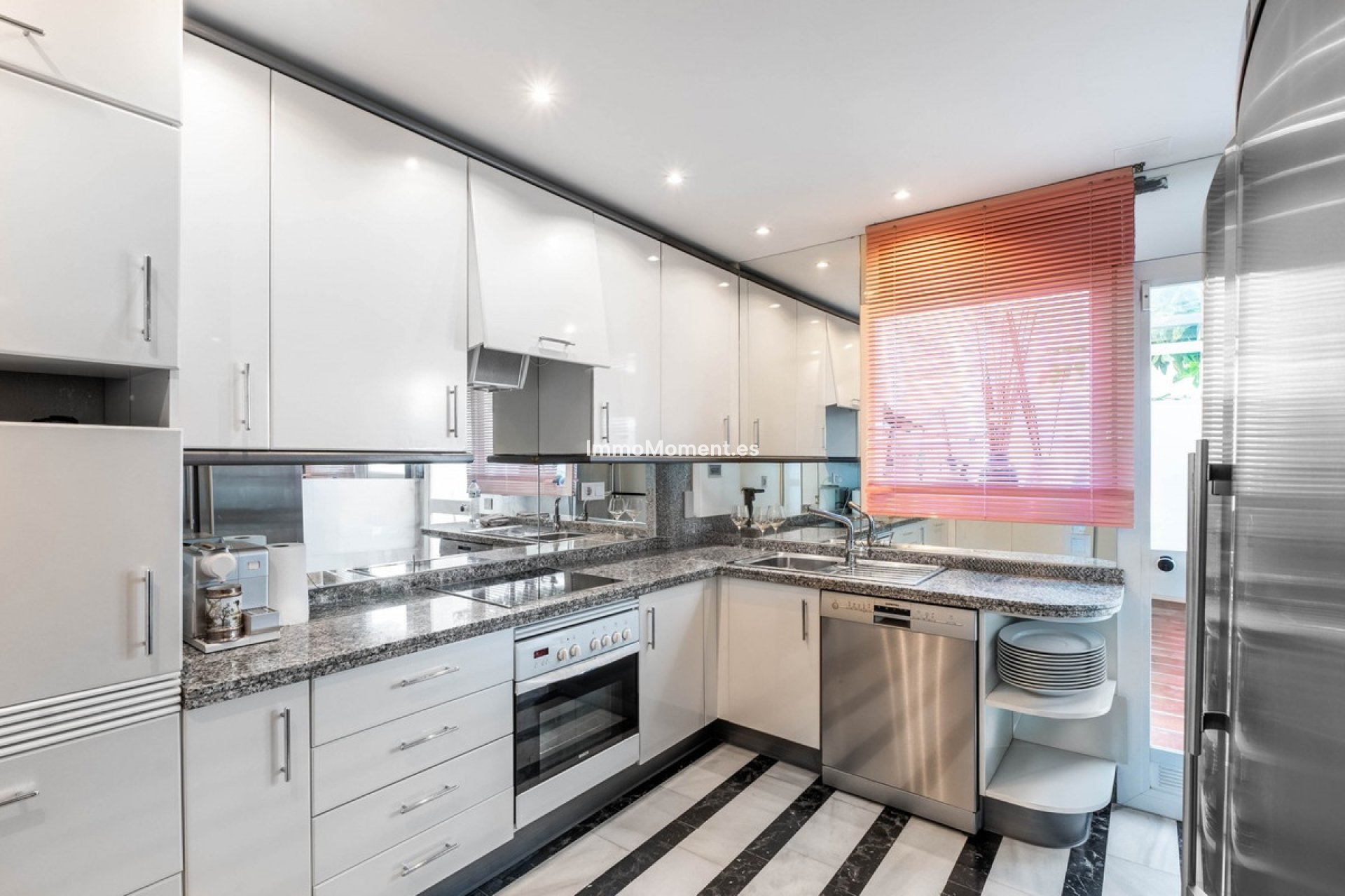 Resale - Villa - Benahavís - La Quinta