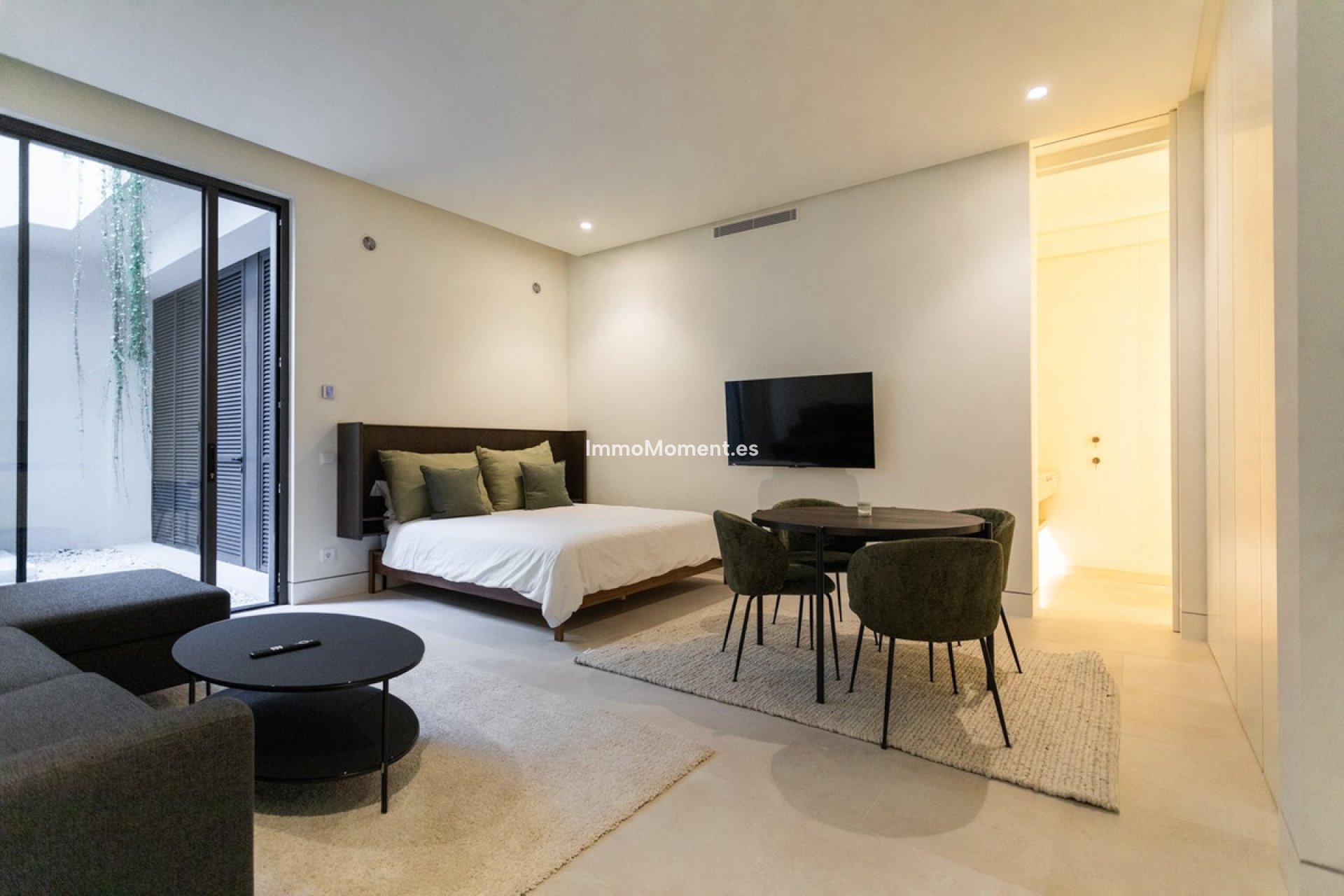 Resale - Villa - Benahavís - La Quinta