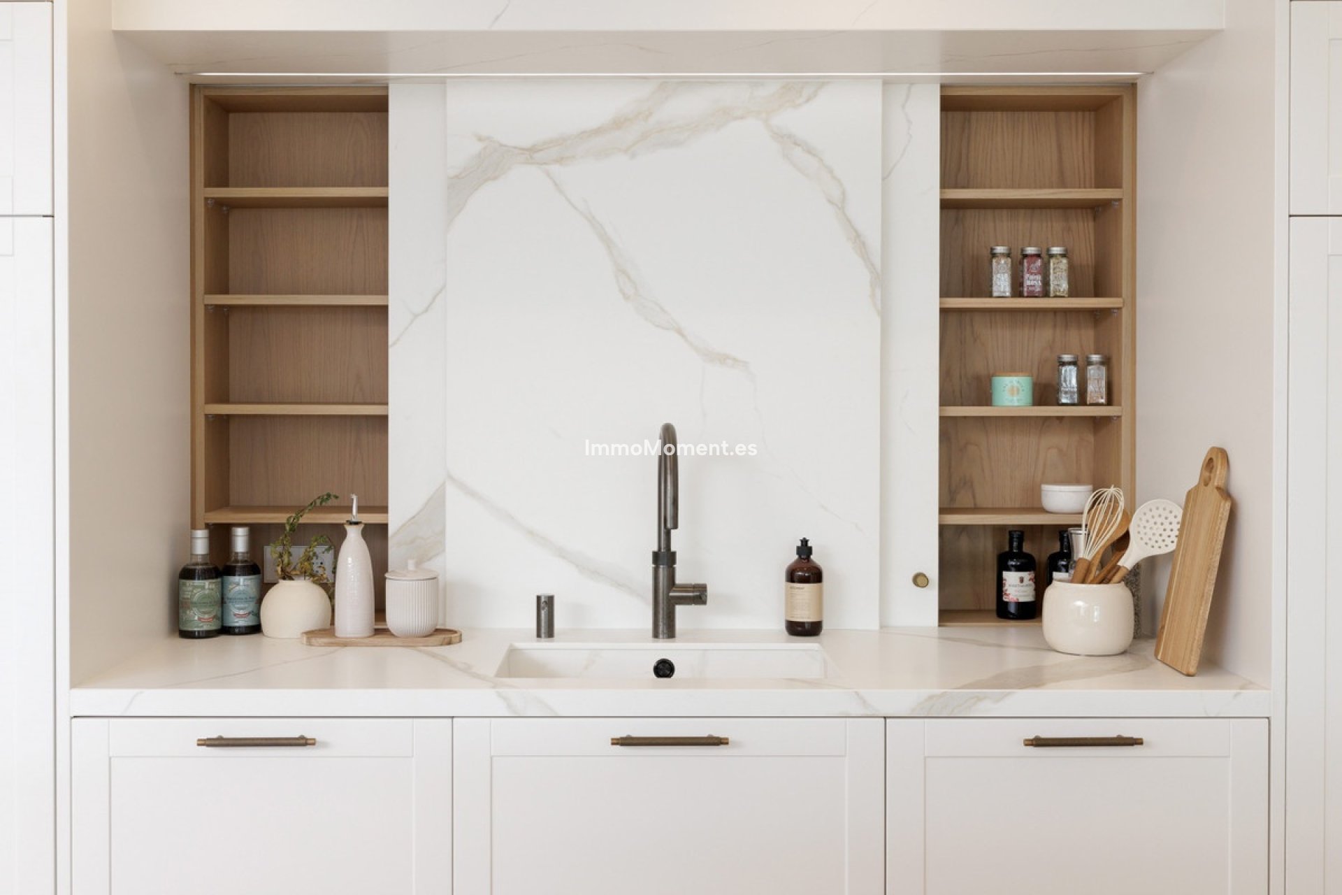 Resale - Villa - Benahavís - La Quinta