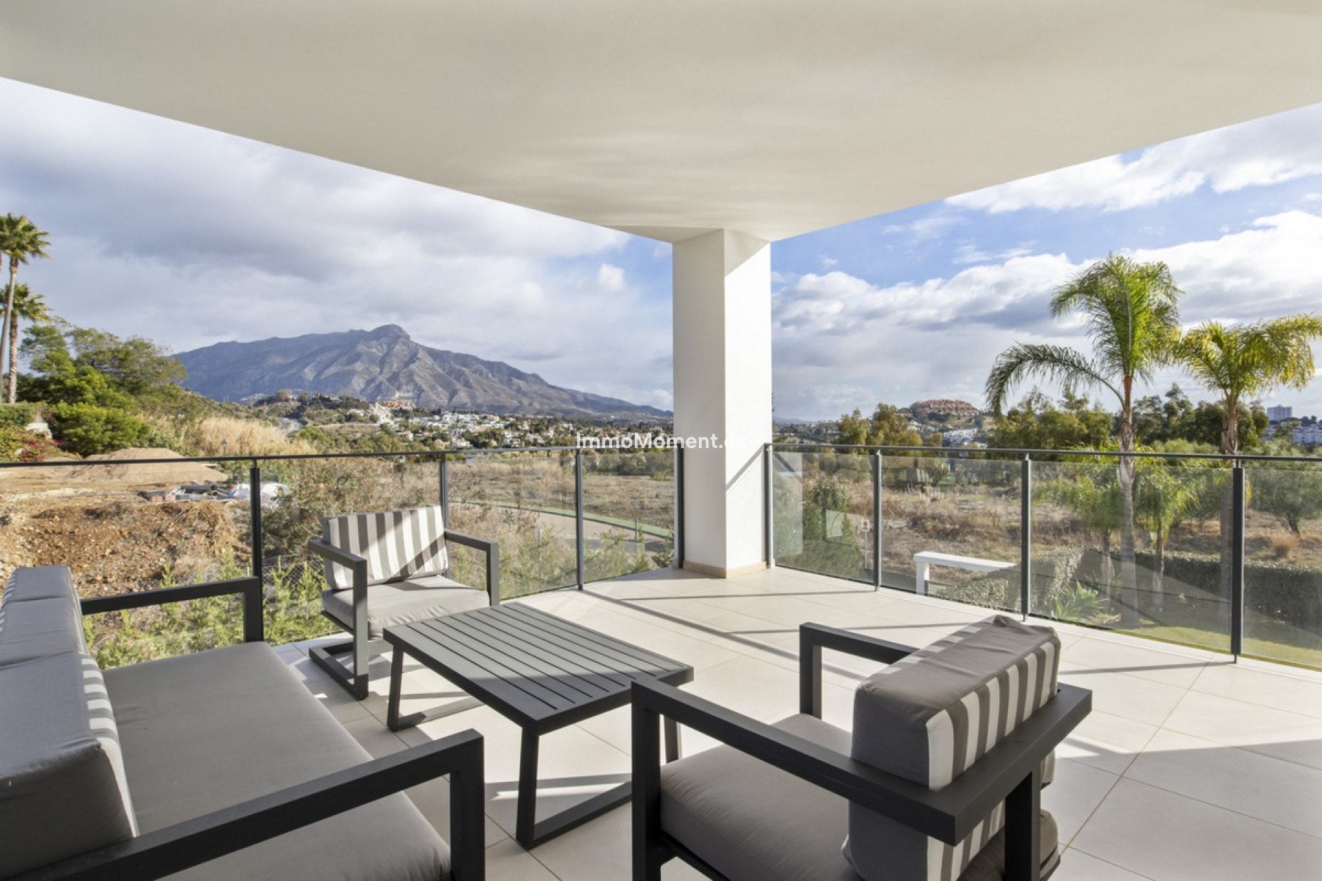 Resale - Villa - Benahavís - La Quinta