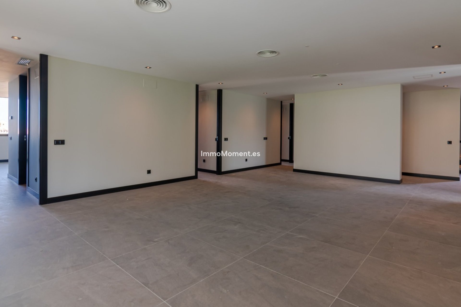 Resale - Villa - Benahavís - Los Arqueros