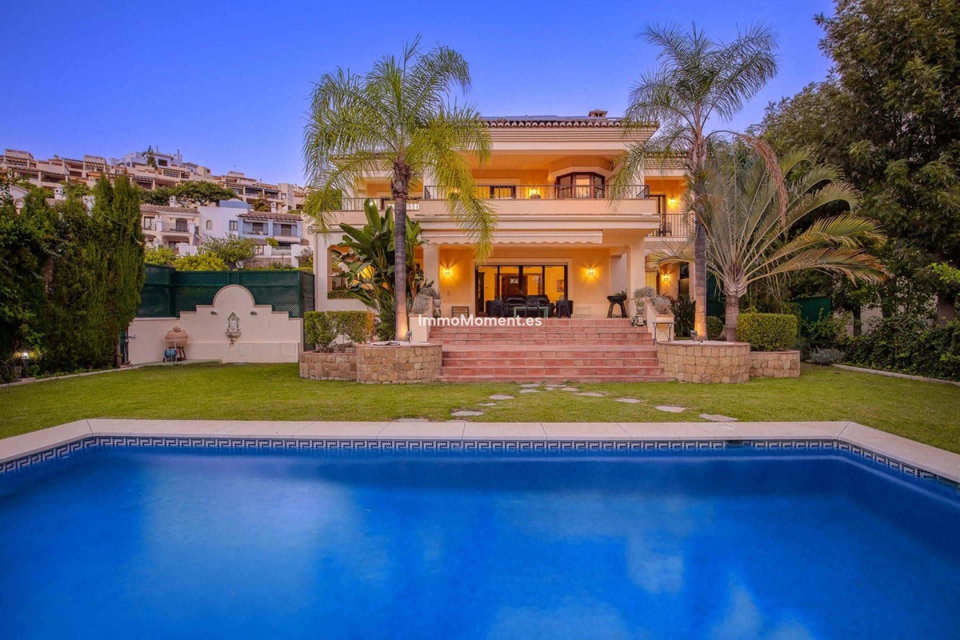 Resale - Villa - Benahavís - Los Arqueros