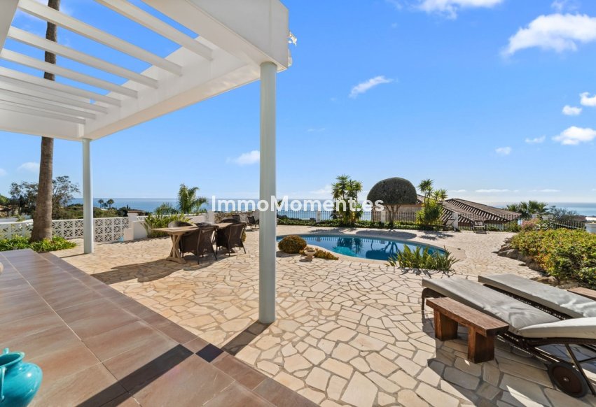 Resale - Villa - Benalmadena - Benalmadena Centro