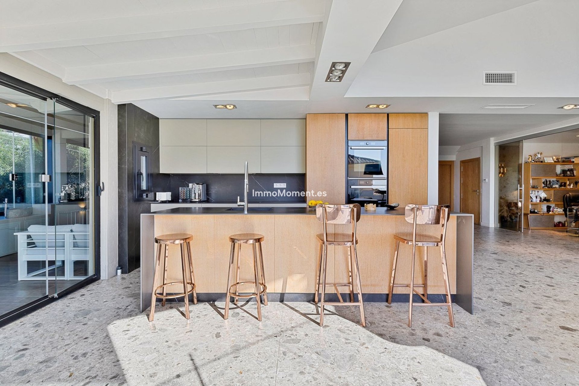 Resale - Villa - Benalmadena - Benalmadena Centro