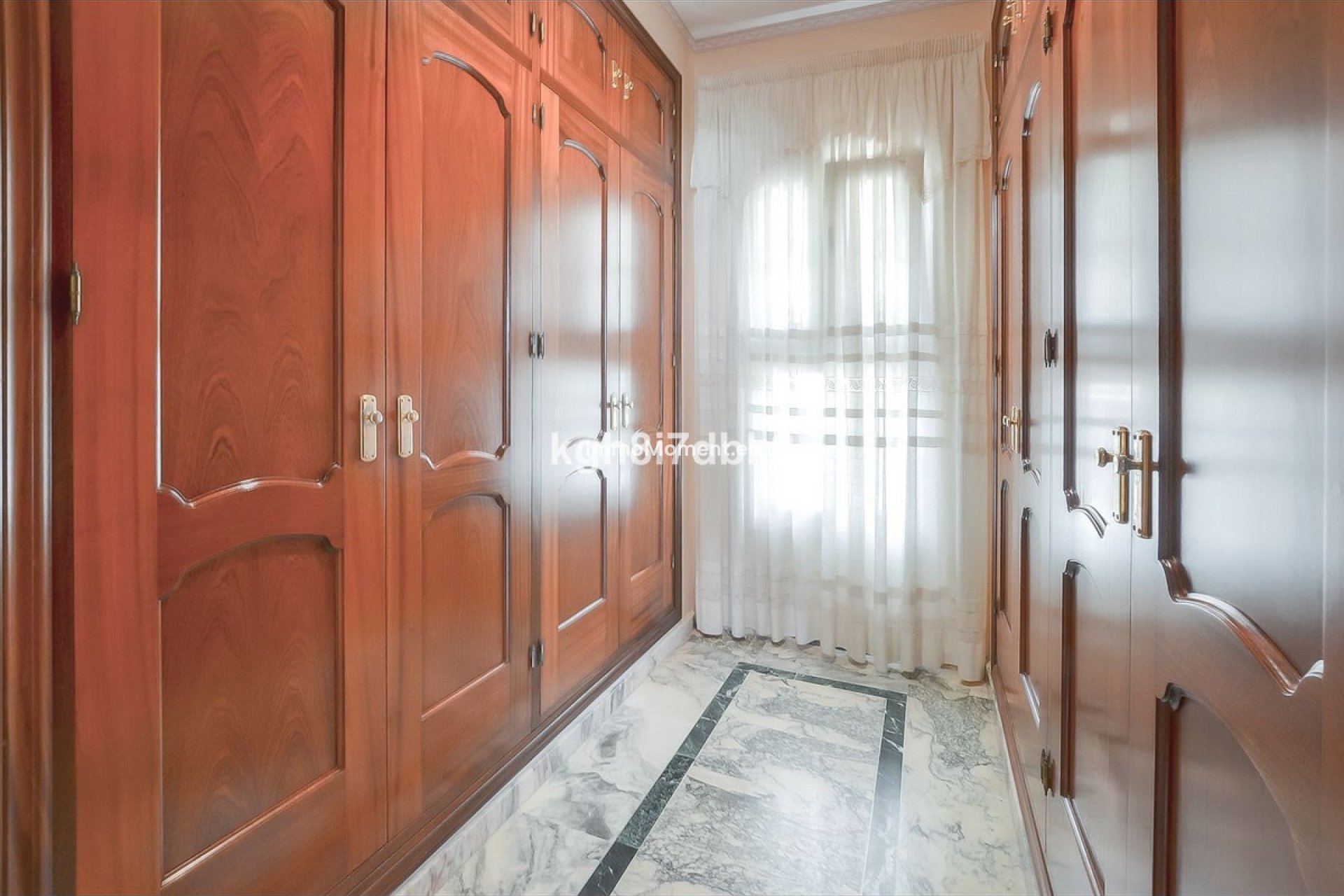 Resale - Villa - Benalmadena - Benalmadena Centro