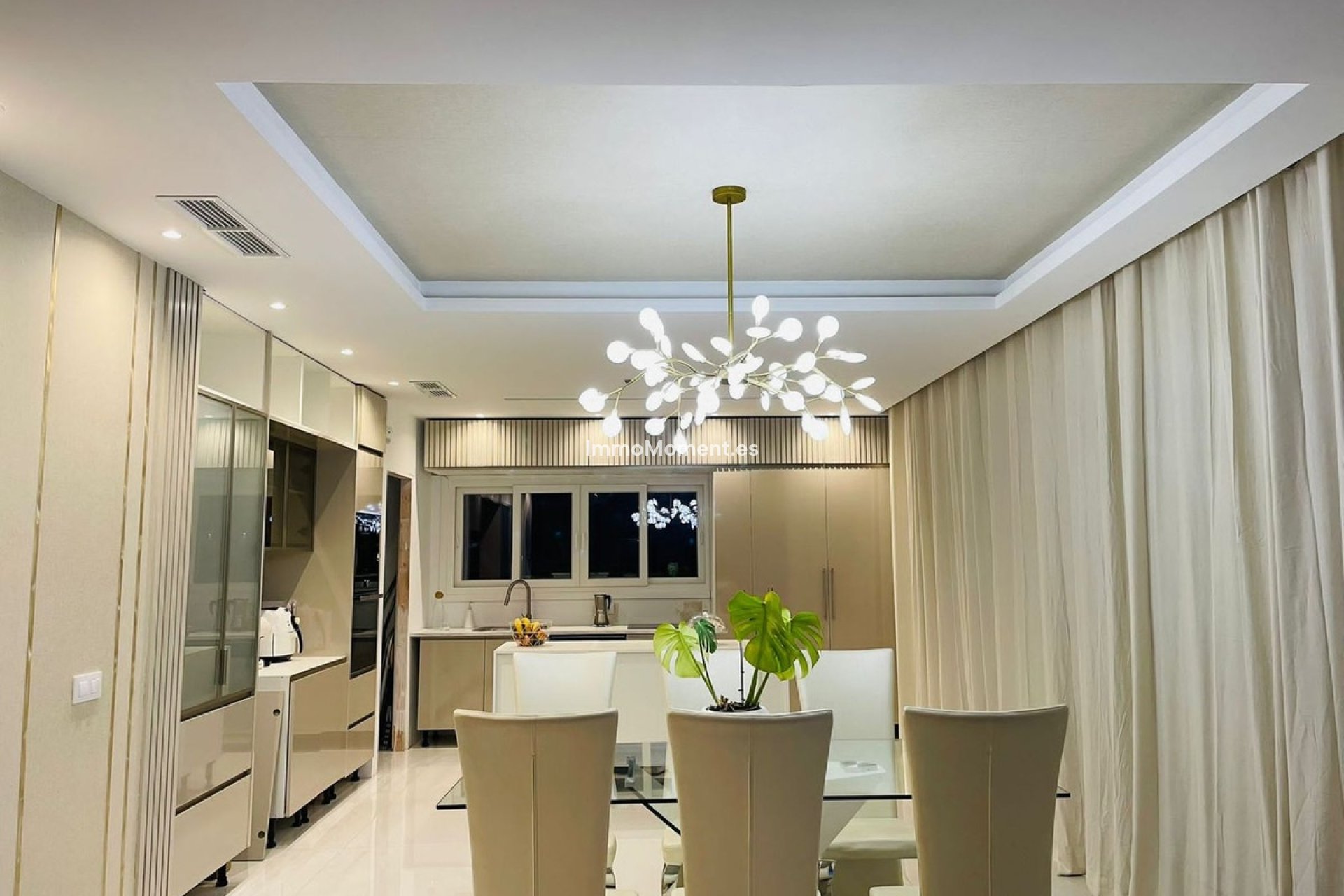 Resale - Villa - Benalmadena - Benalmadena Centro