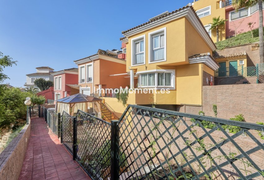 Resale - Villa - Benalmadena - Benalmadena Centro