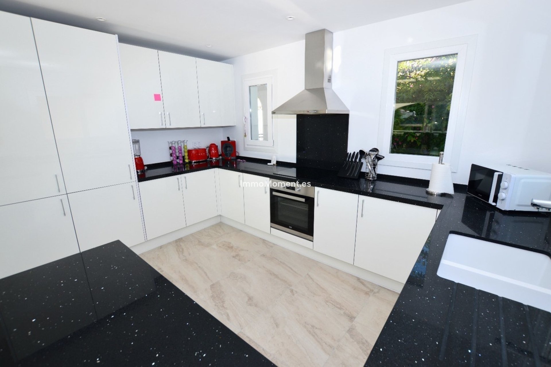 Resale - Villa - Benalmadena - Benalmadena Centro