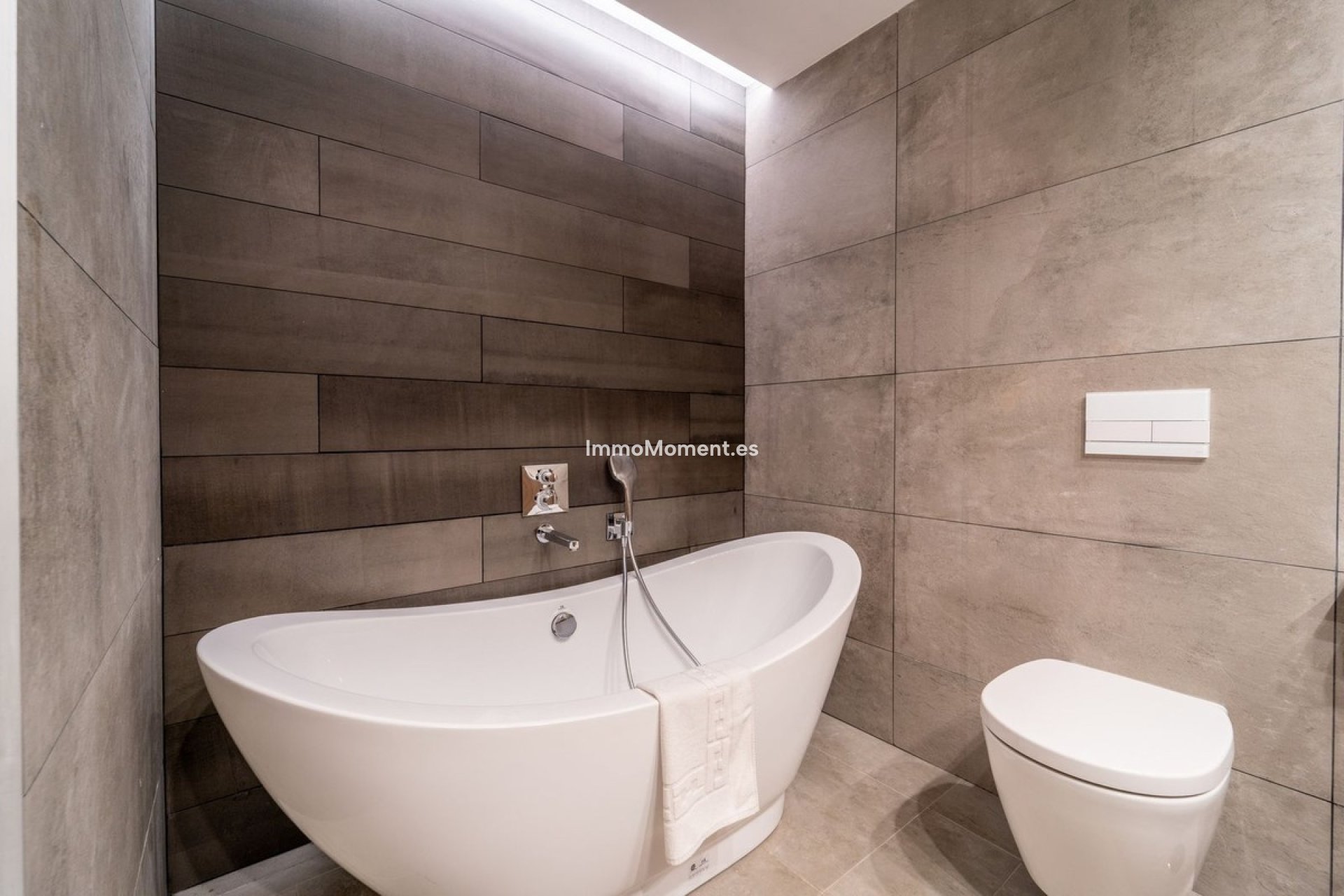 Resale - Villa - Benalmadena - Benalmadena Costa