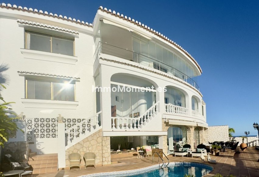 Resale - Villa - Benalmadena - Benalmadena Costa