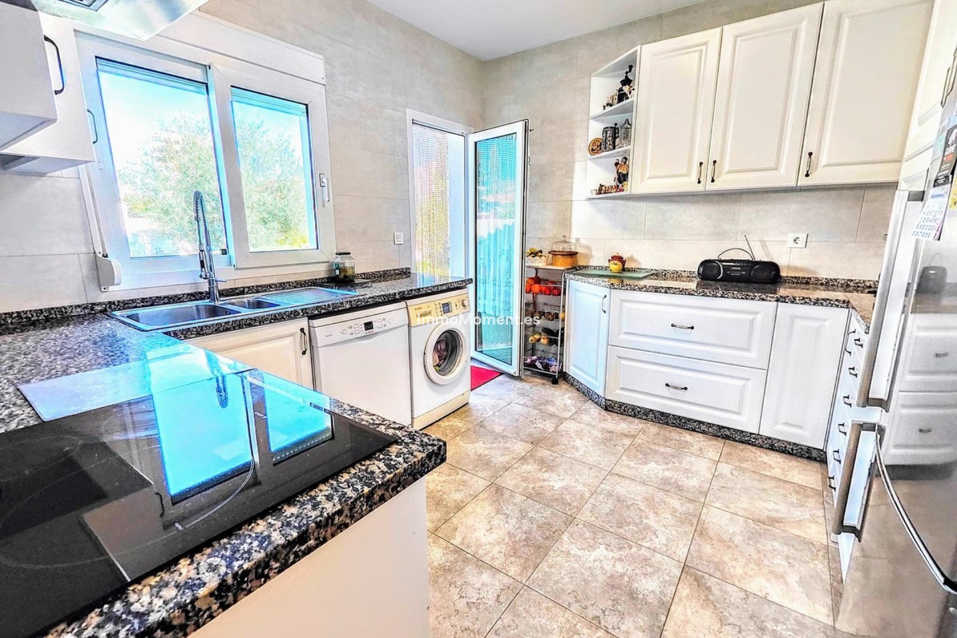 Resale - Villa - Benalmadena - Benalmadena Costa