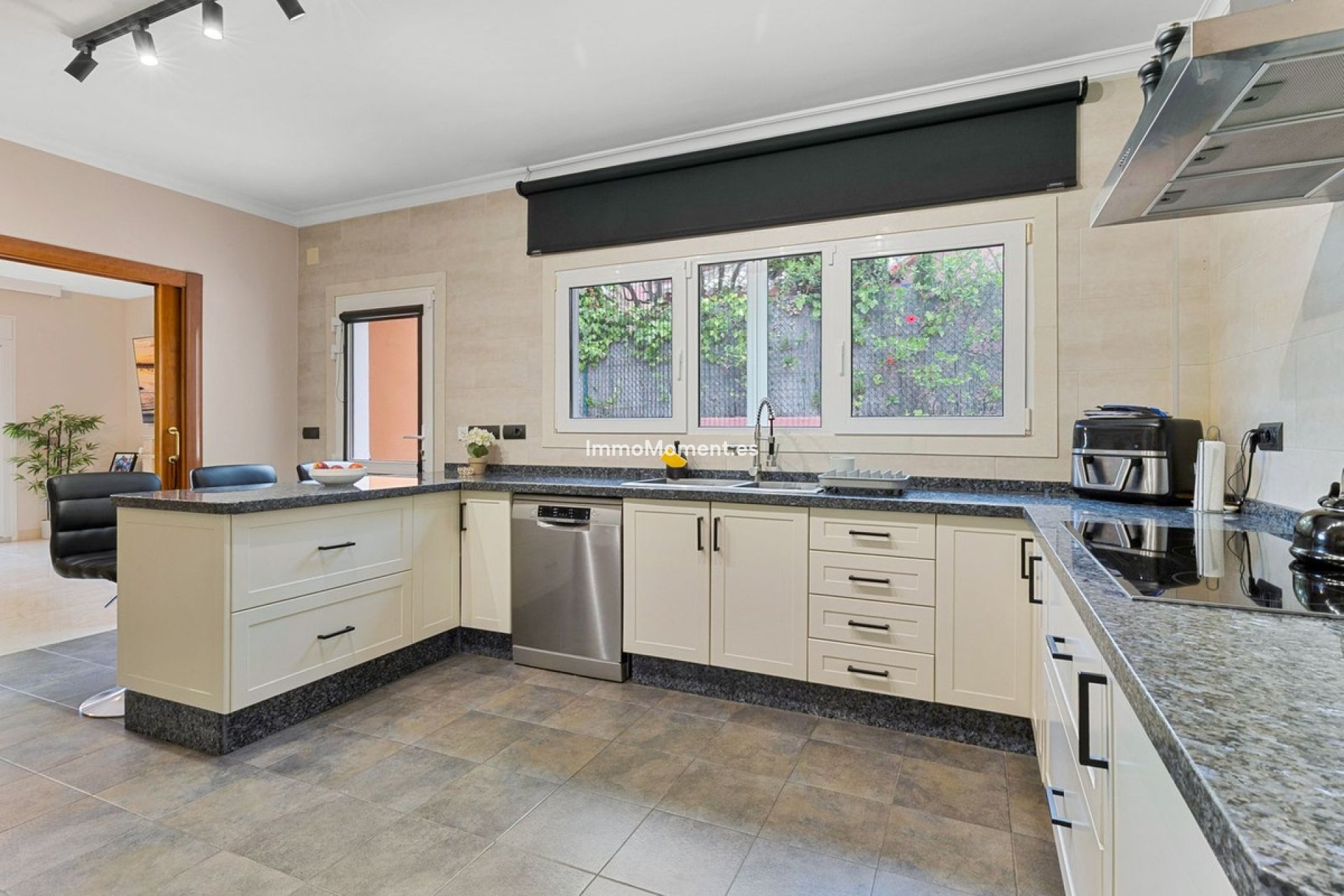 Resale - Villa - Benalmadena - Benalmadena Costa