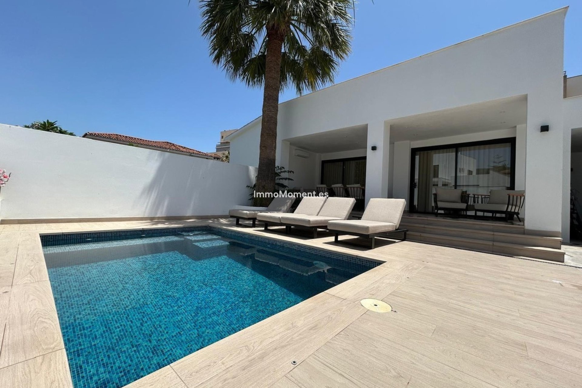 Resale - Villa - Benalmadena - Benalmadena Costa