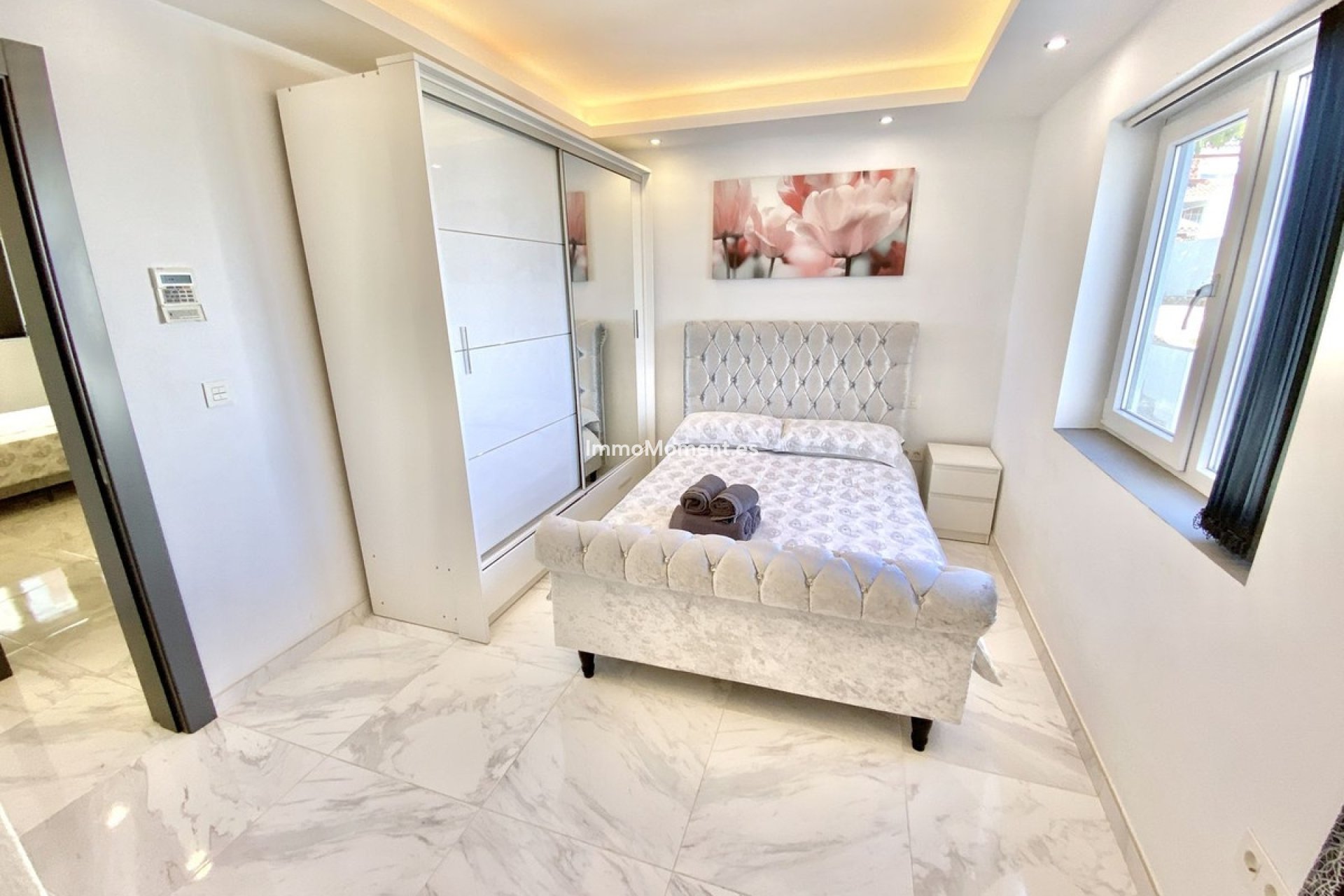 Resale - Villa - Benalmadena - Benalmadena Pueblo