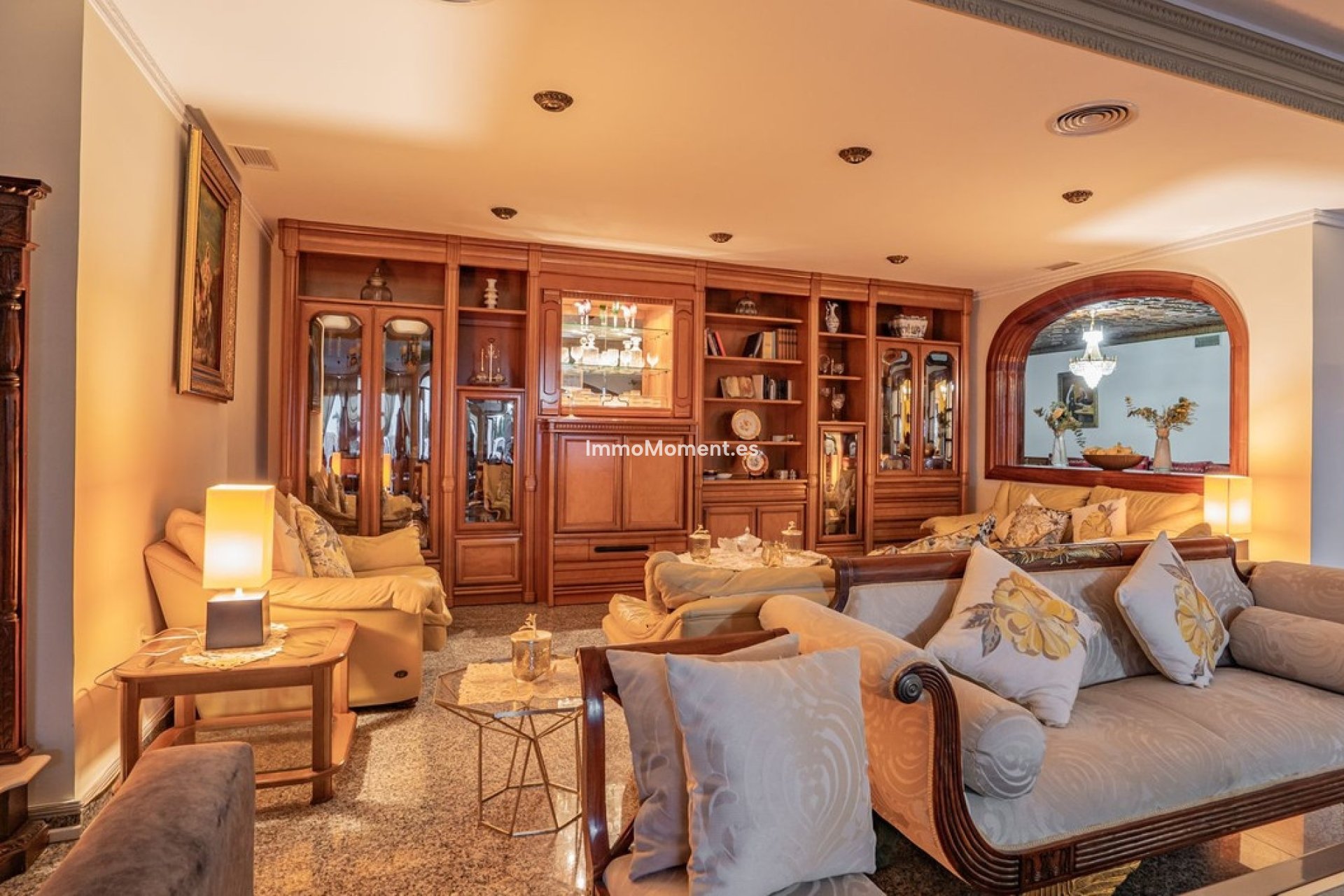 Resale - Villa - Benalmadena - Benalmadena Pueblo